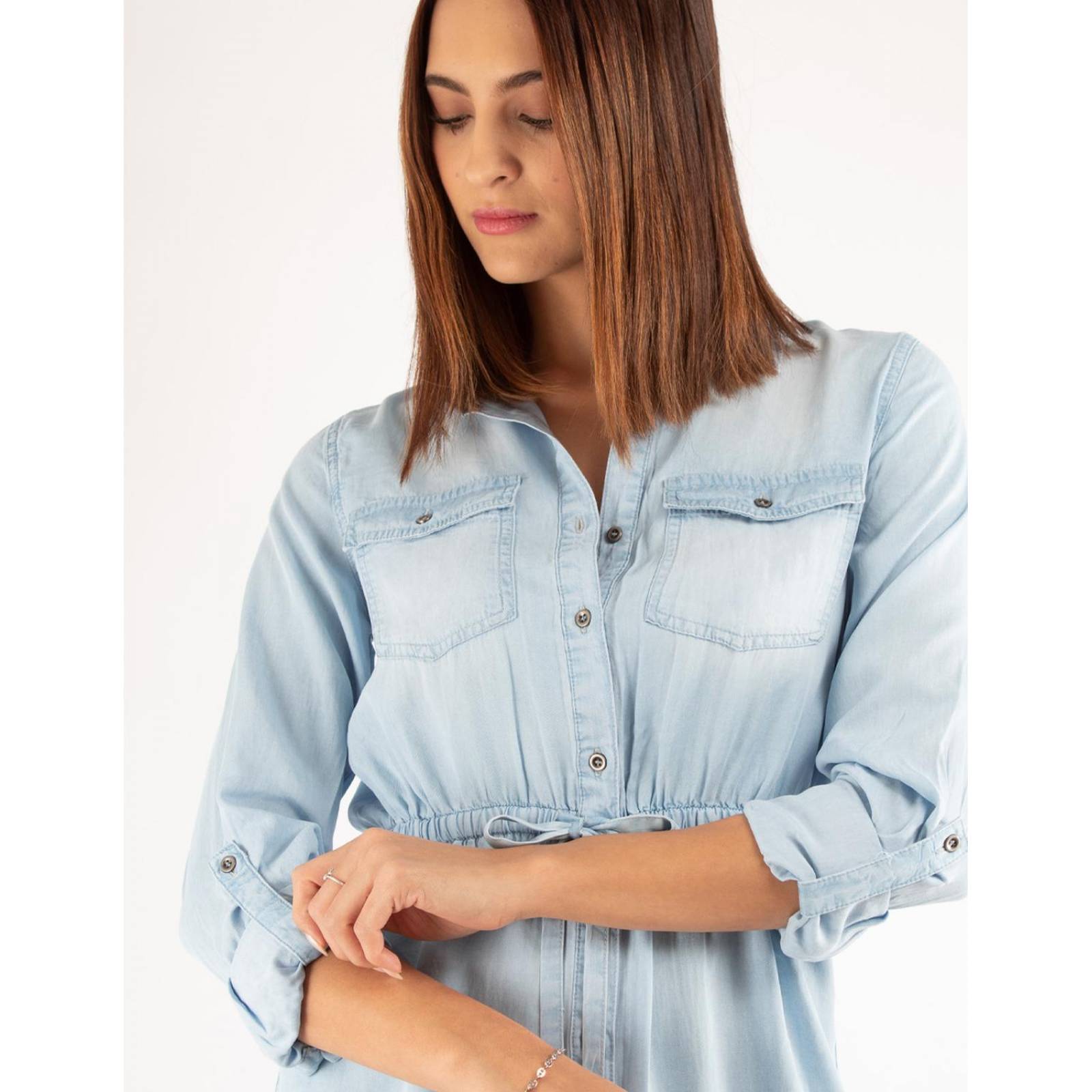 Vestido camisero de mezclilla ligera 