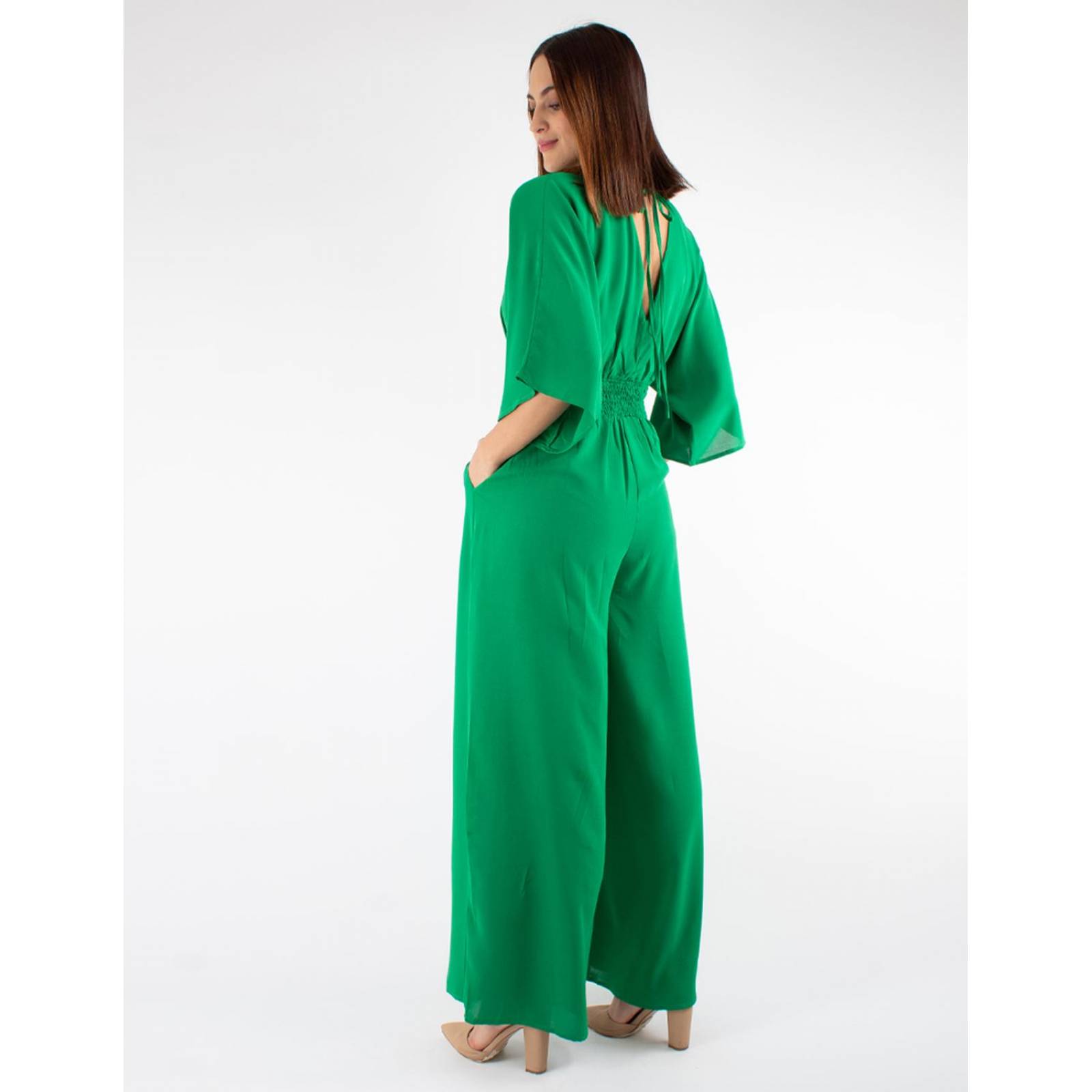 Jumpsuit pantalón amplio con manga amplia 