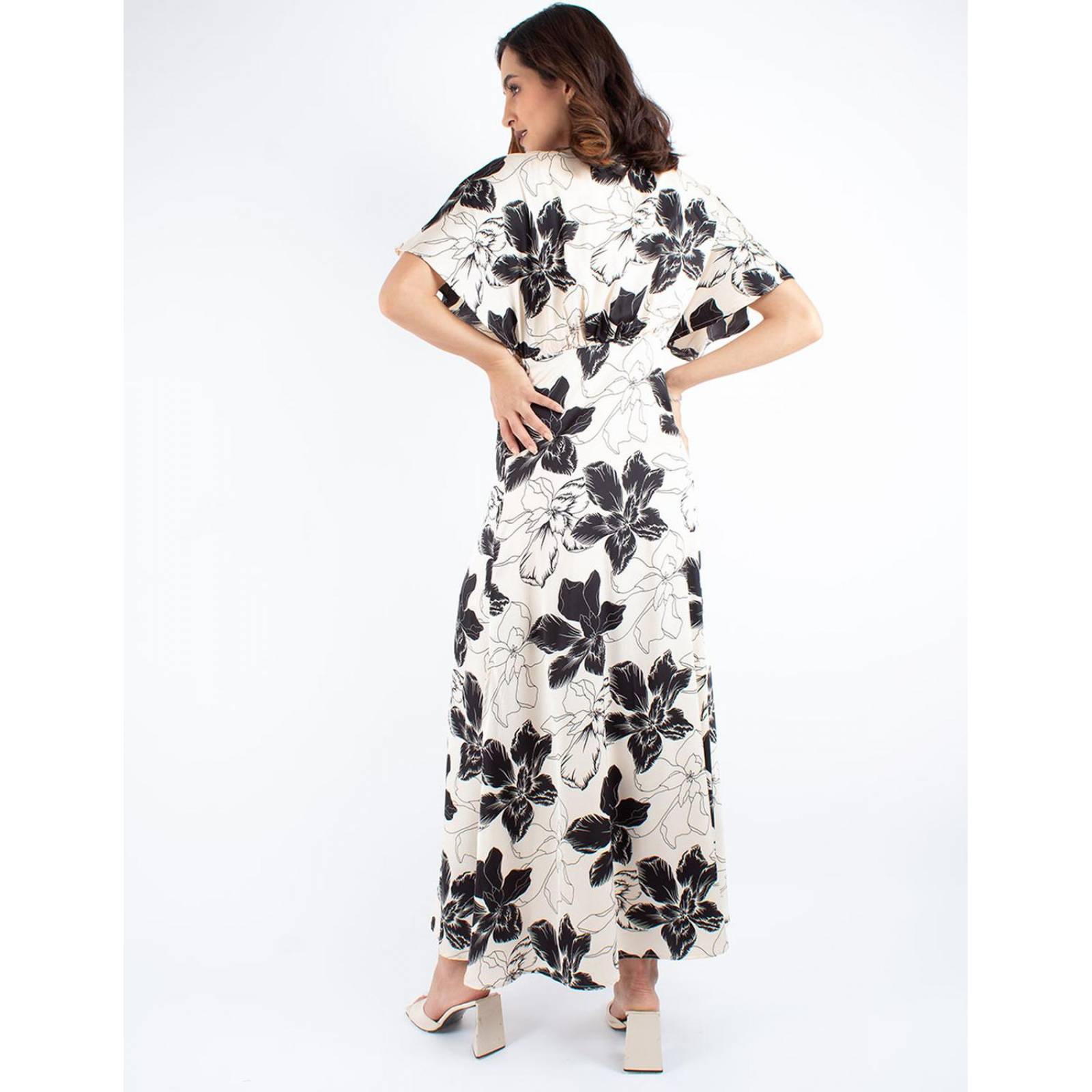 Vestido de manga kimono con print floral 
