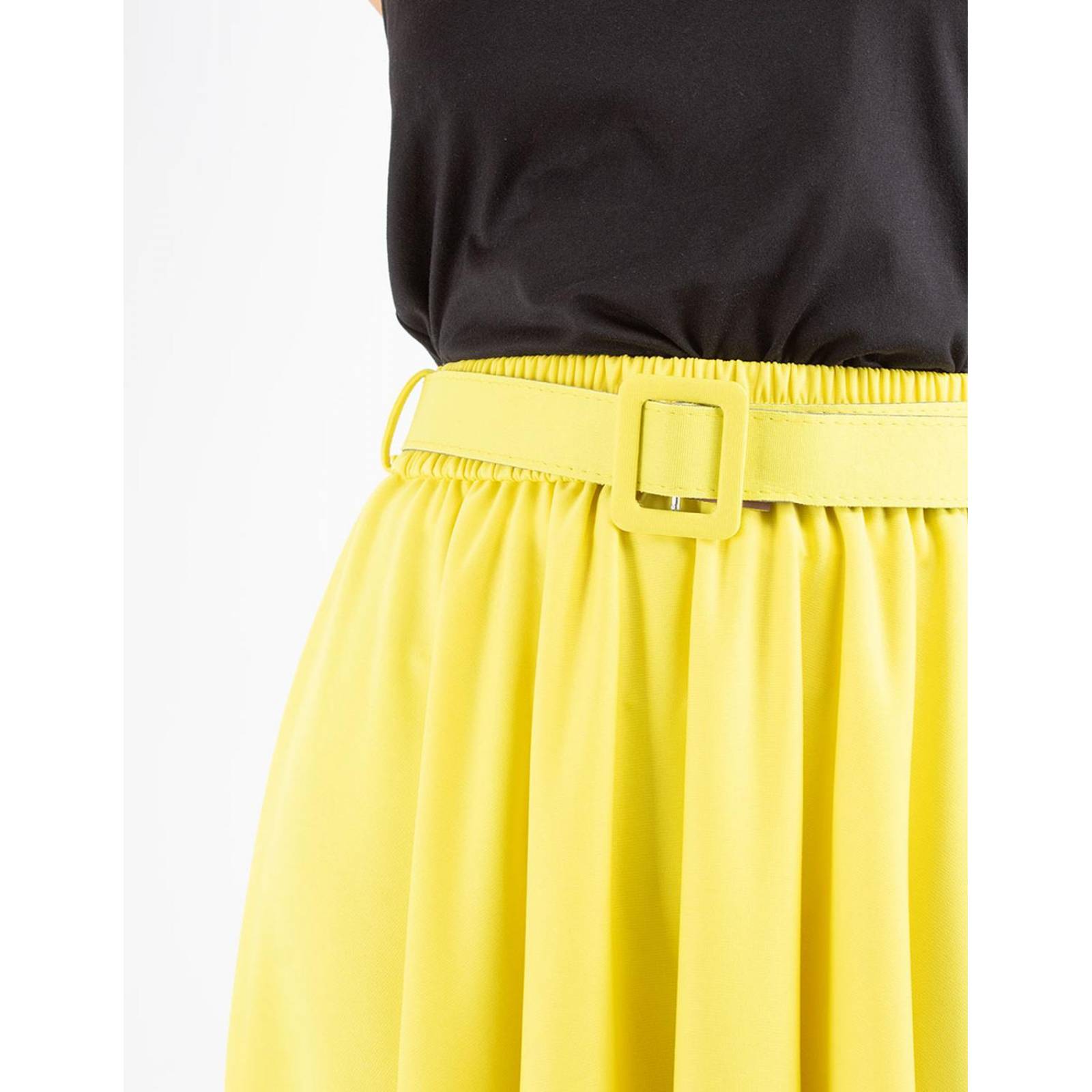 Falda semicircular con cinto 
