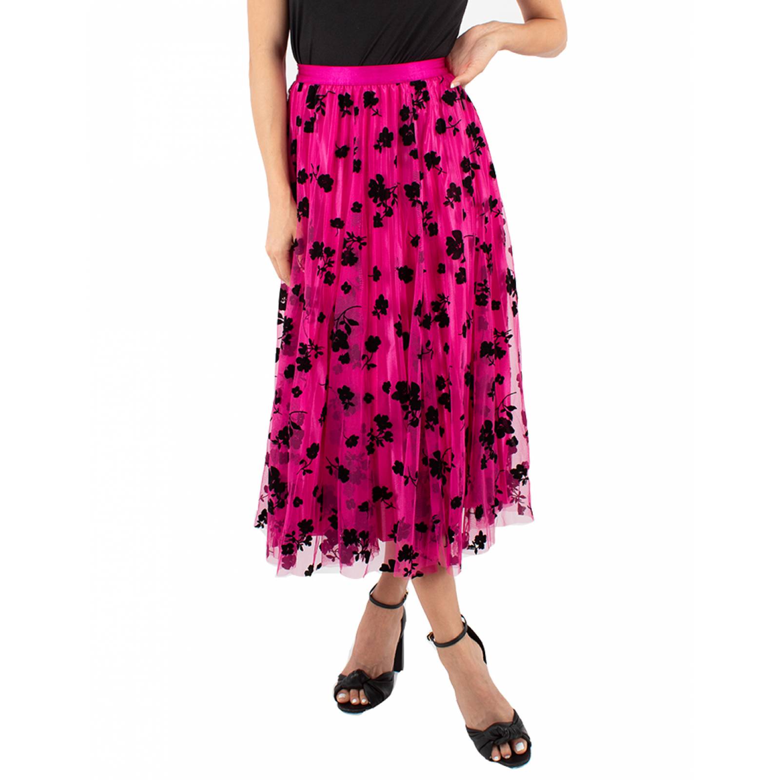 Falda de tul amplia con flores