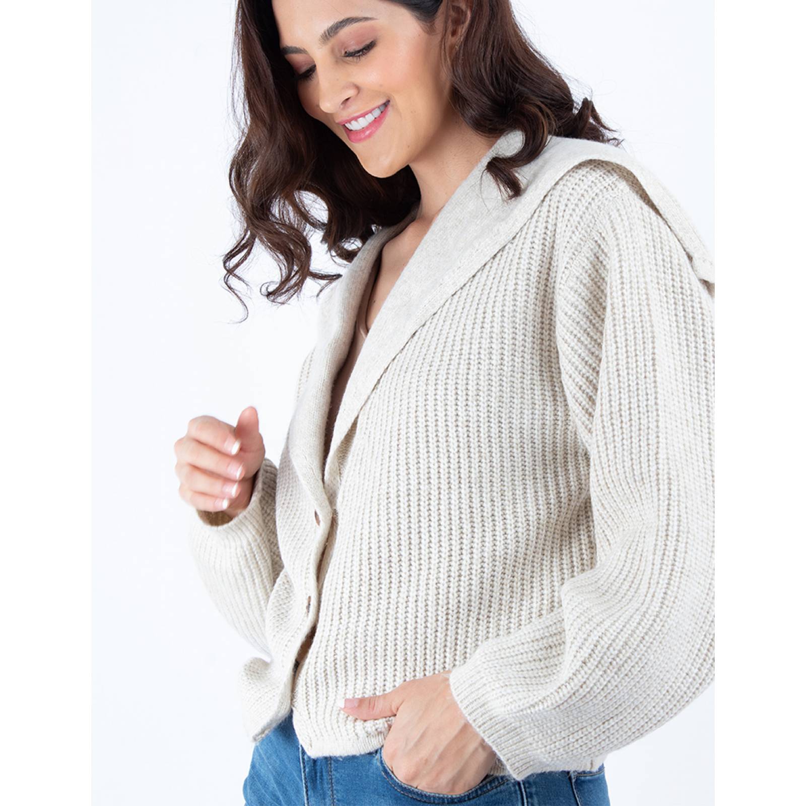 Cardigan corto cuello amplio