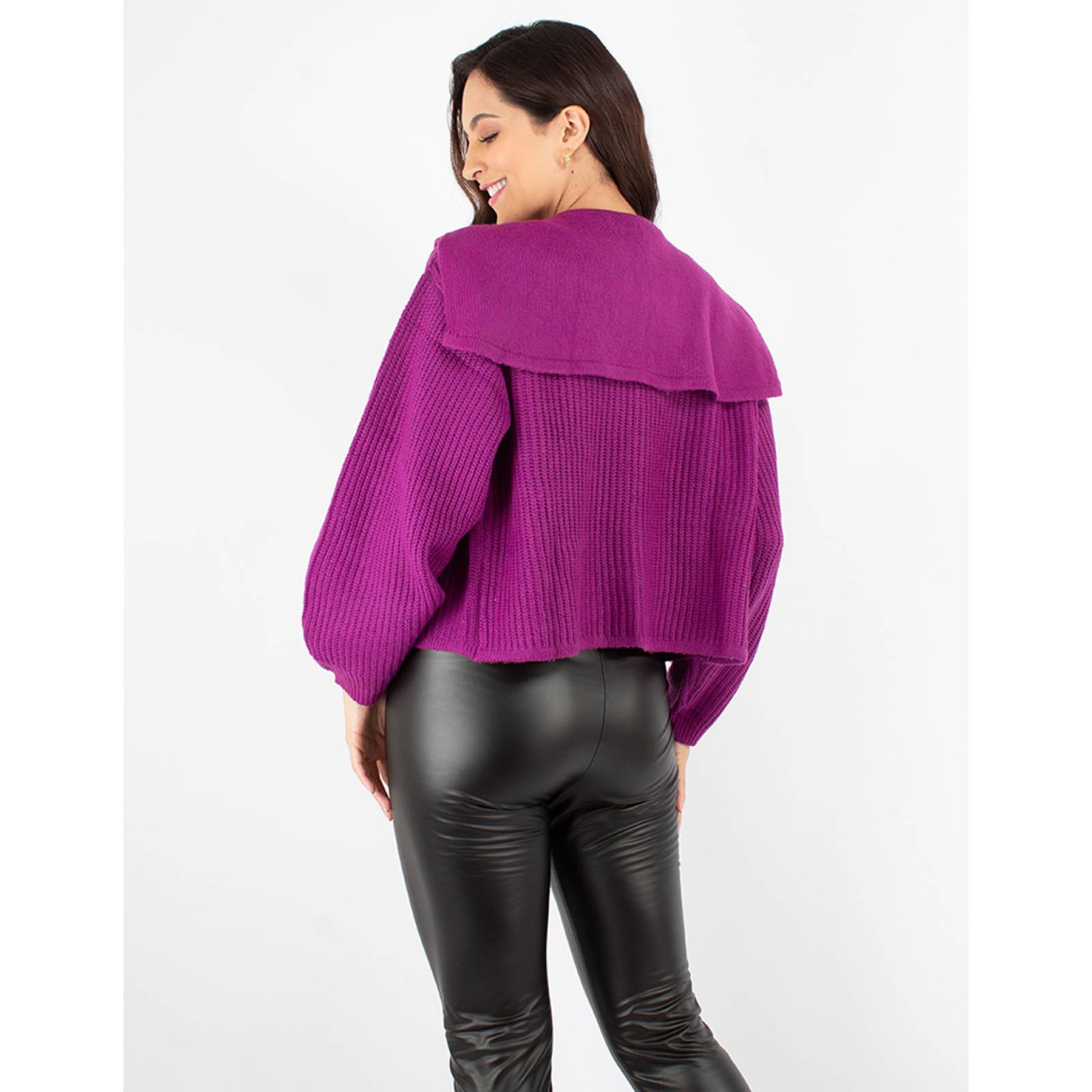 Cardigan corto cuello amplio
