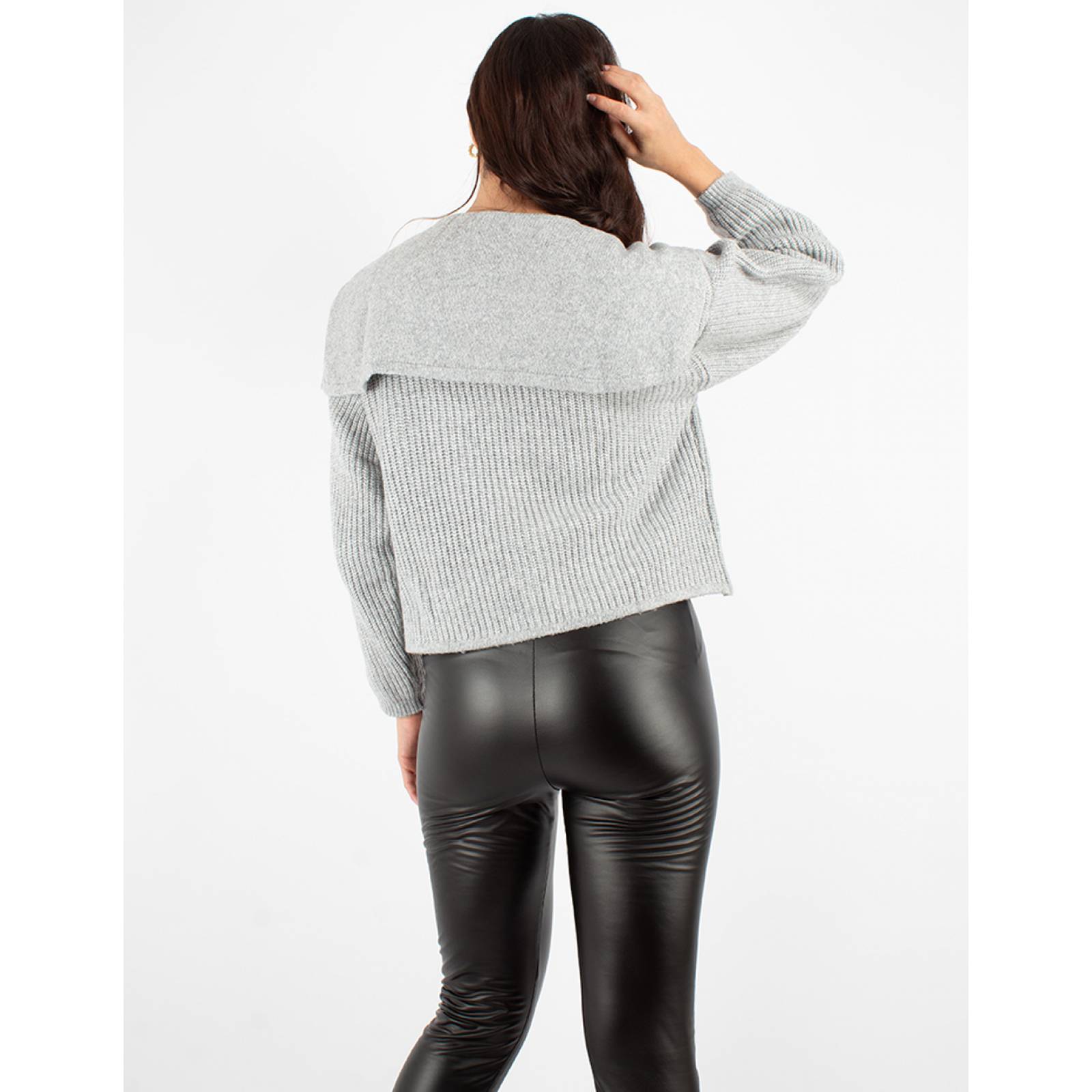 Cardigan corto cuello amplio