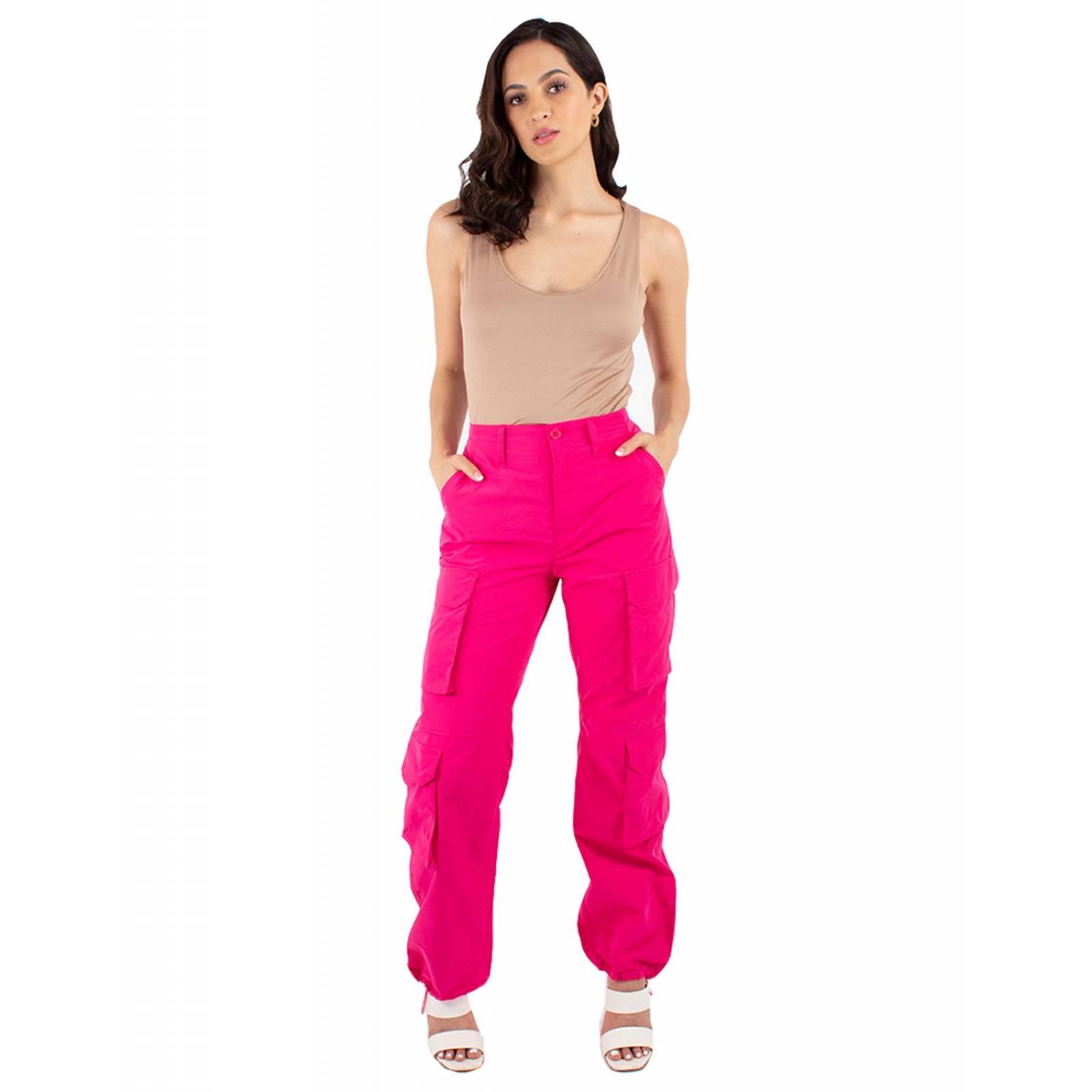 Pantalón tipo cargo 