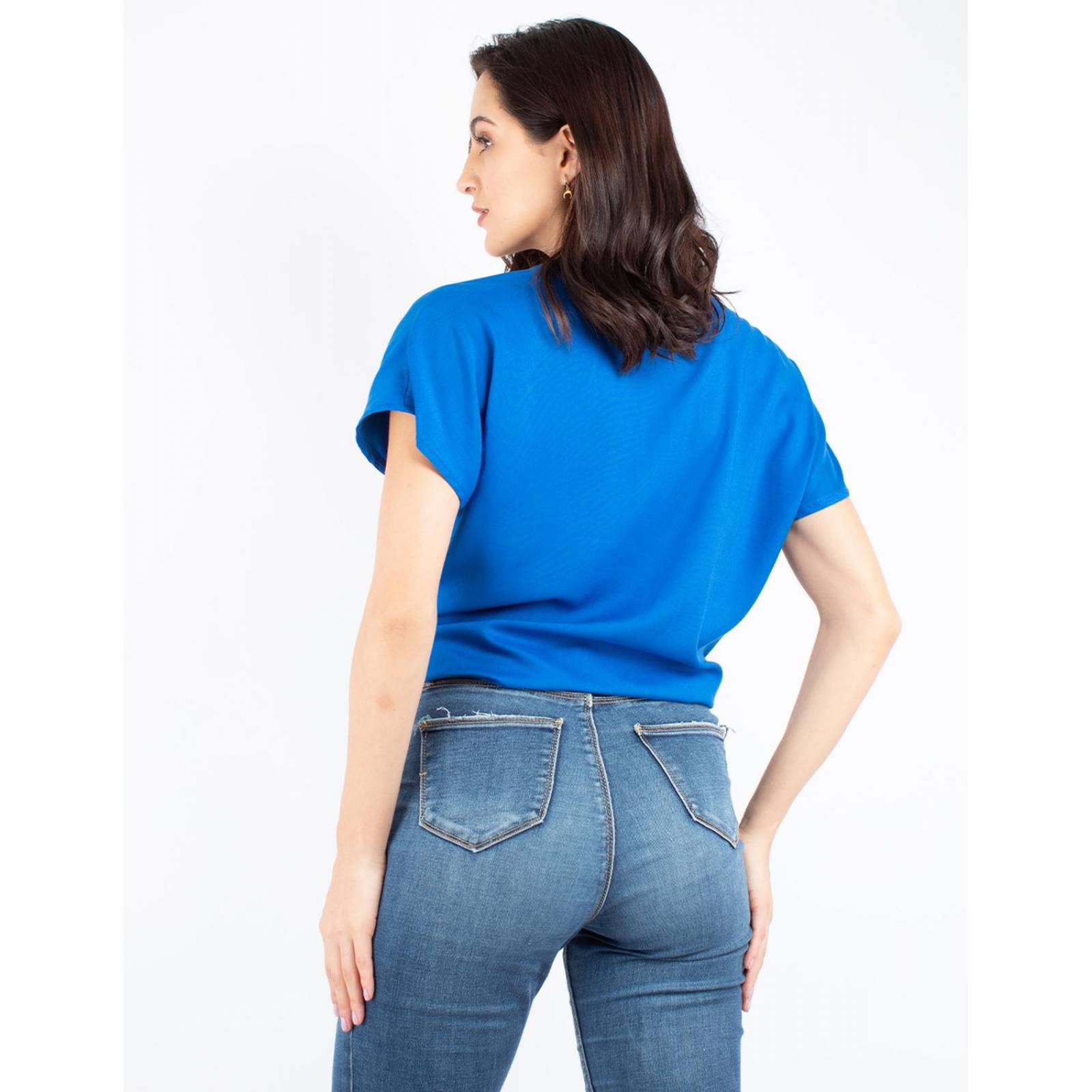 Blusa con amarre al frente 