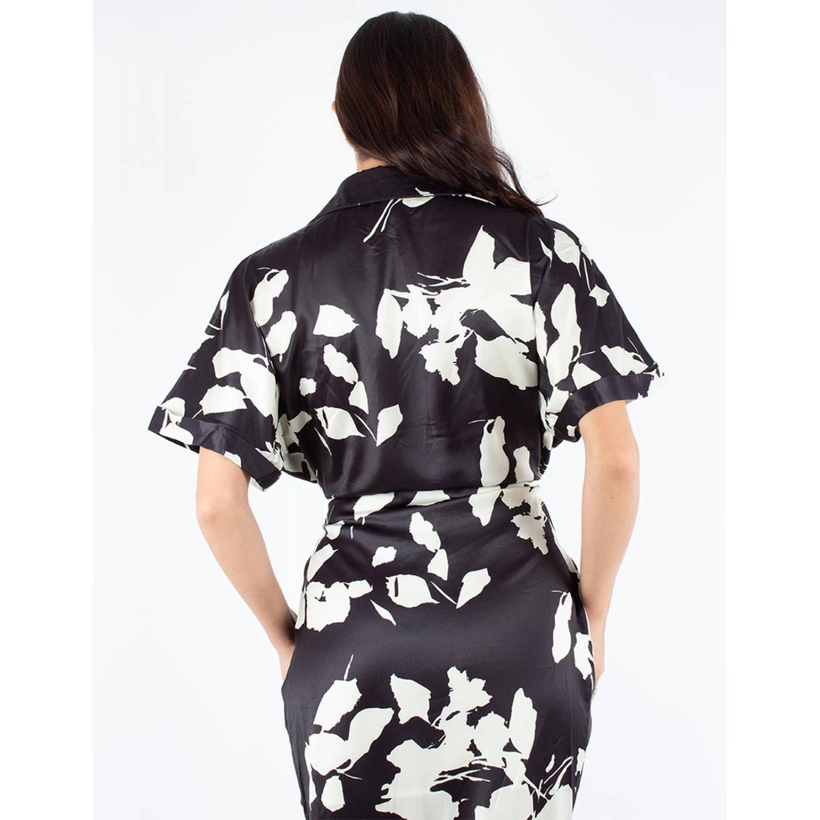 Vestido floral camisero satinado drapeado