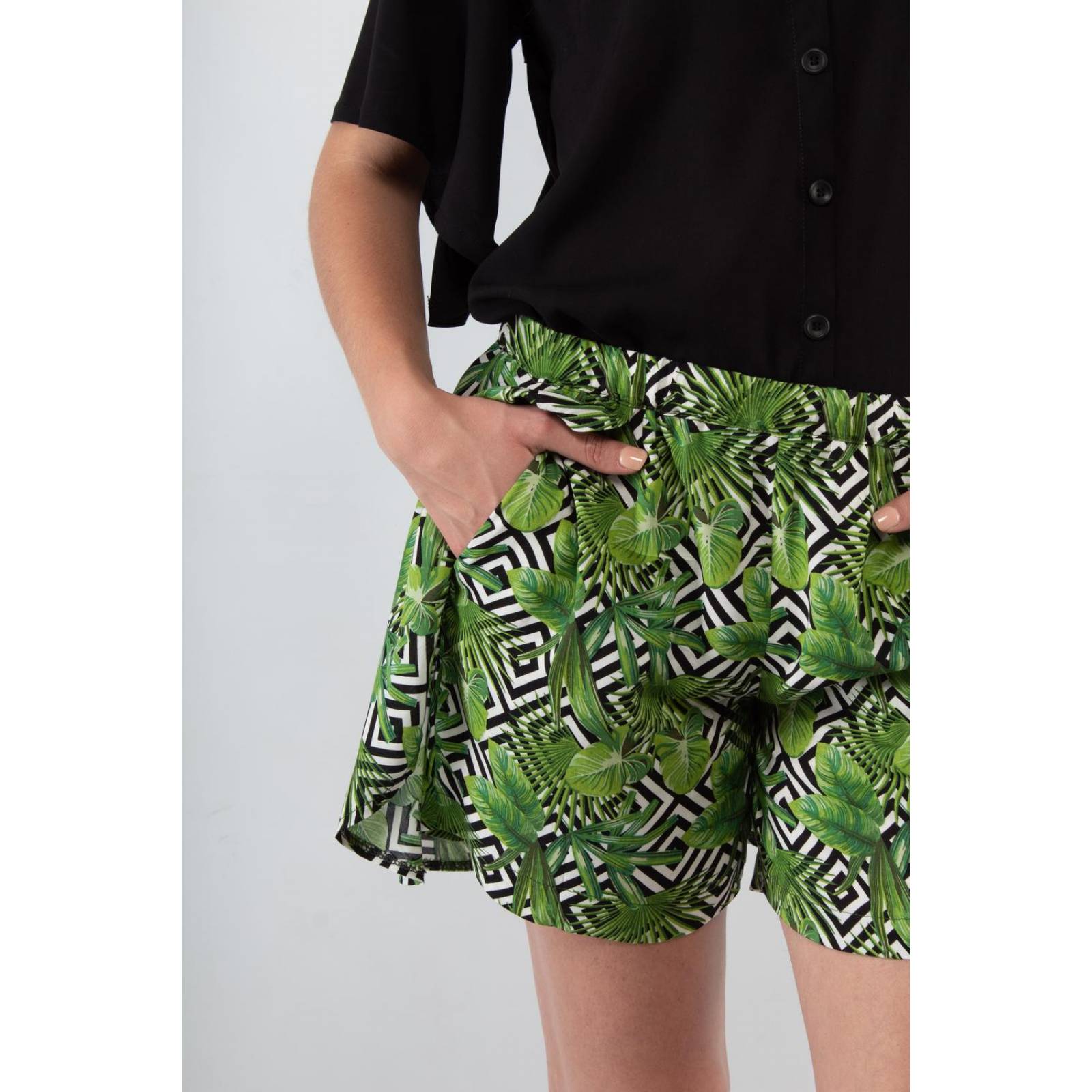 Falda short estampado tropical AMAD para dama 