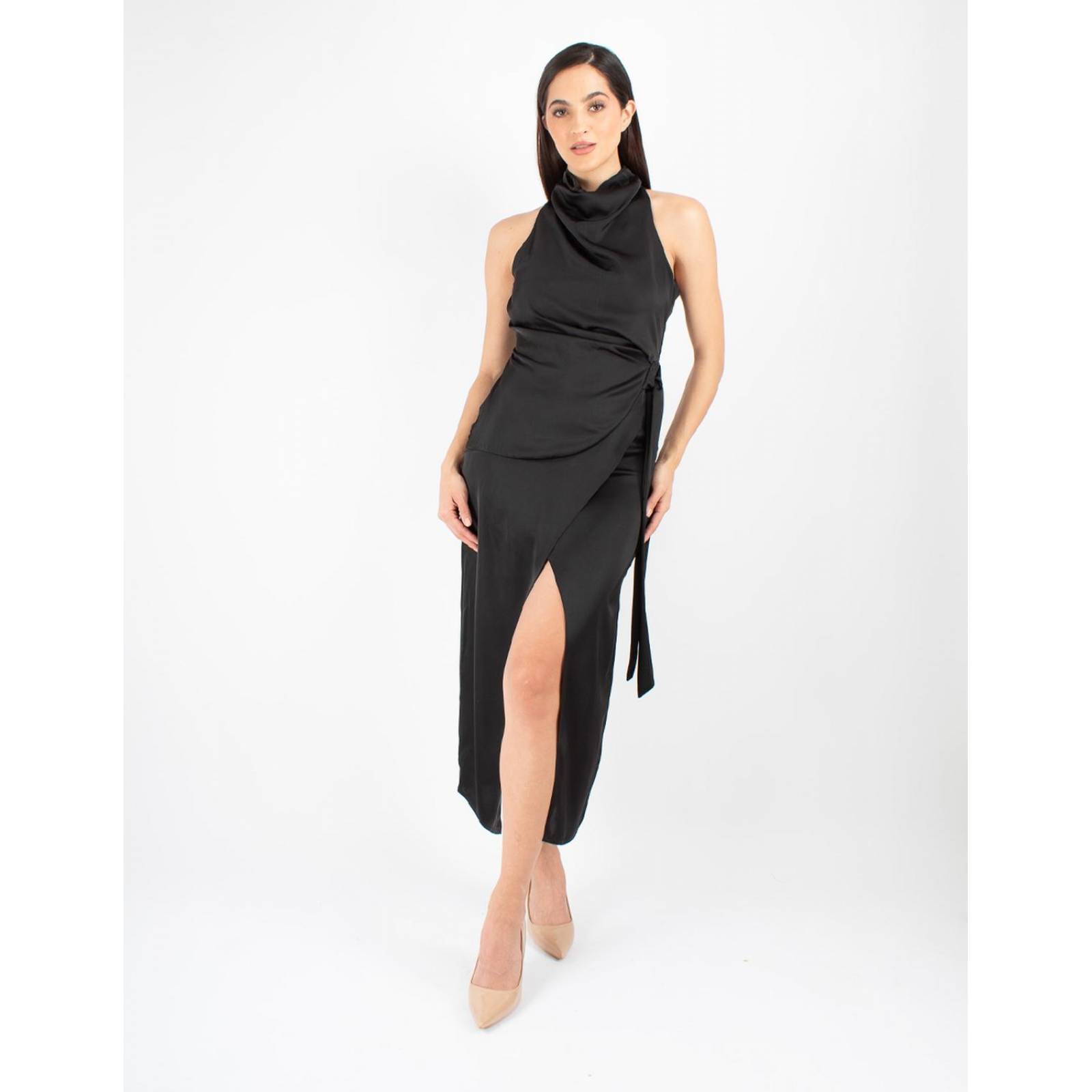 Vestido falda lápiz con abertura, cuello halter 