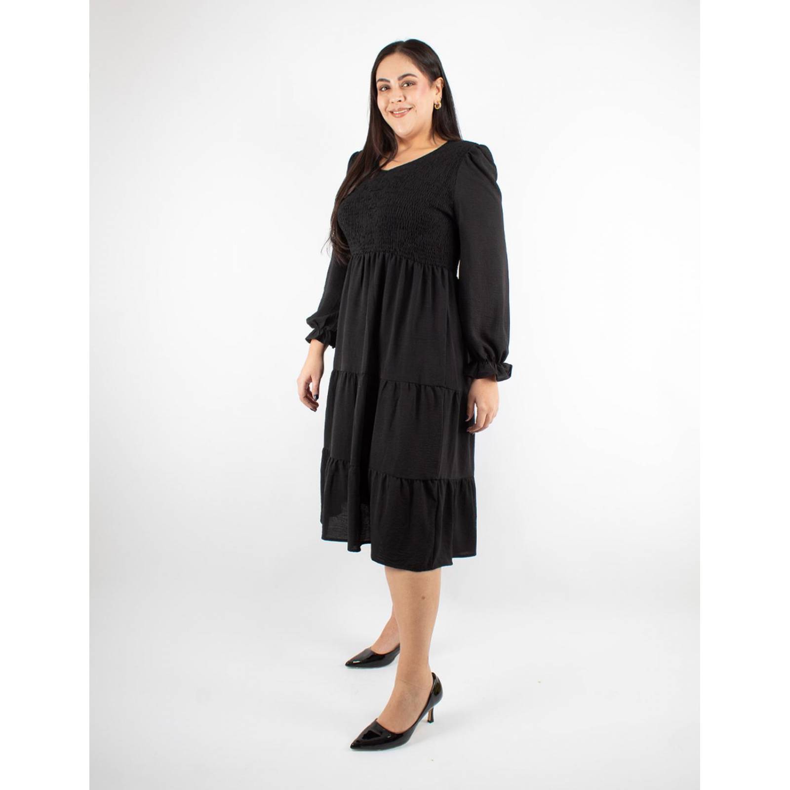 Vestido negro Curvy con fruncido elástico, cuello V 