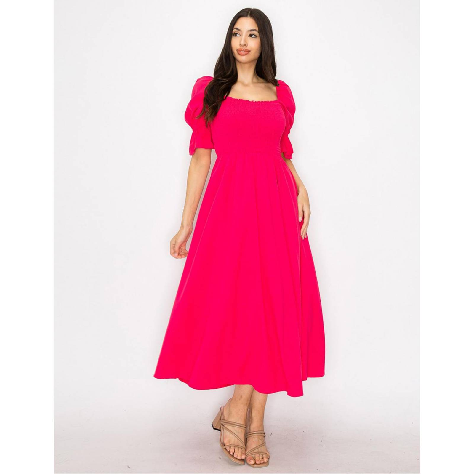 Vestido con elástico en el talle y manga bomba