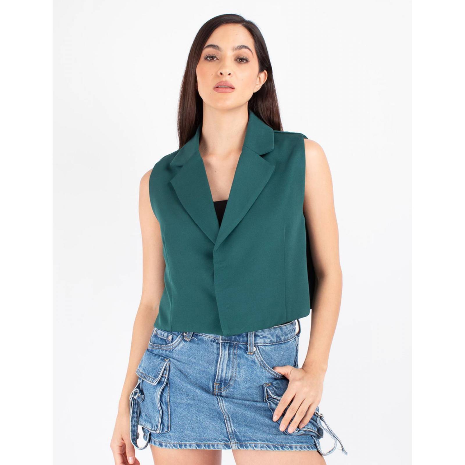 Chaleco corto con botones de presion 