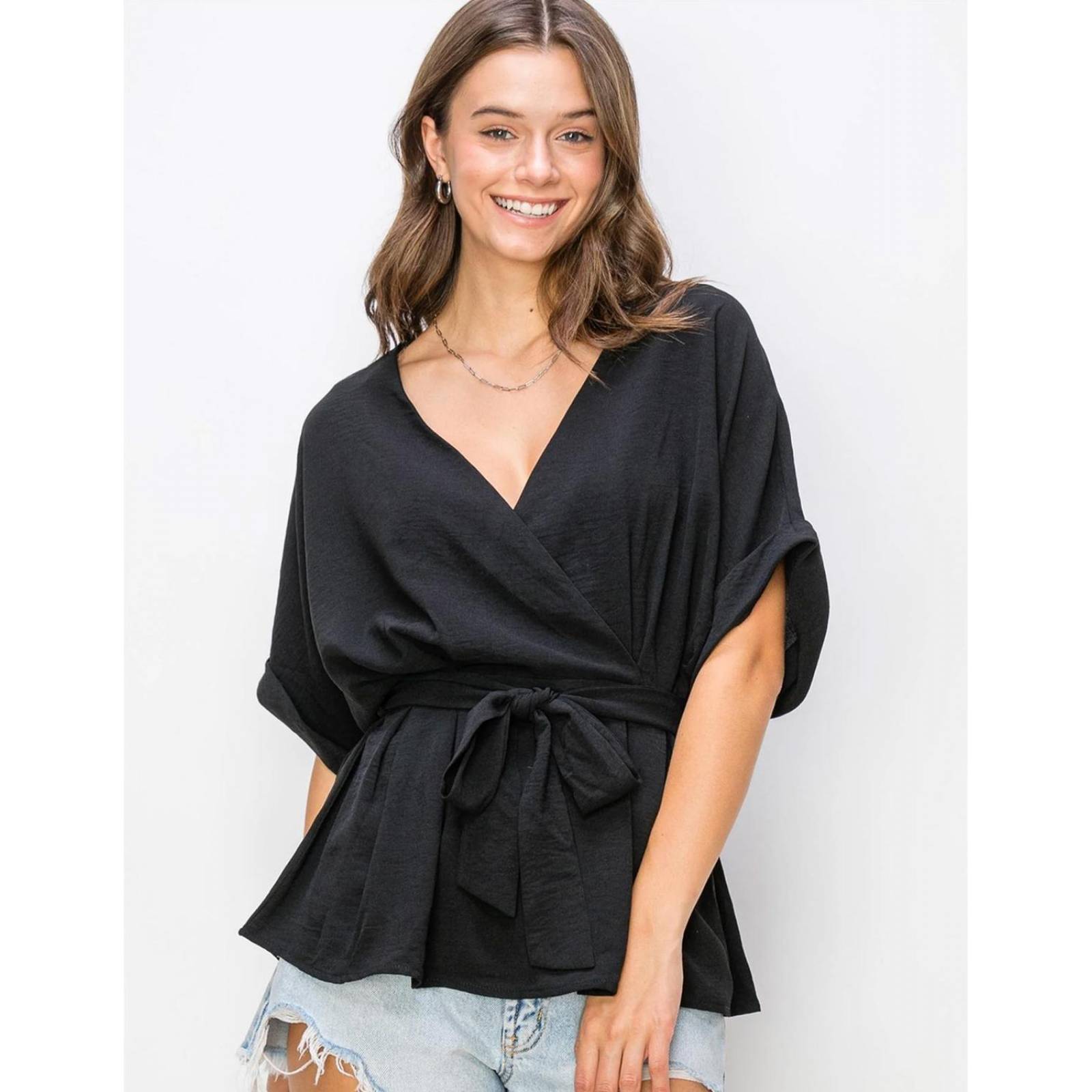 Blusa peplum con cinto 