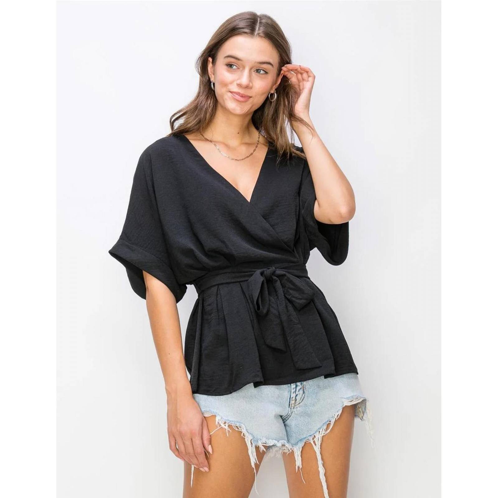 Blusa peplum con cinto 