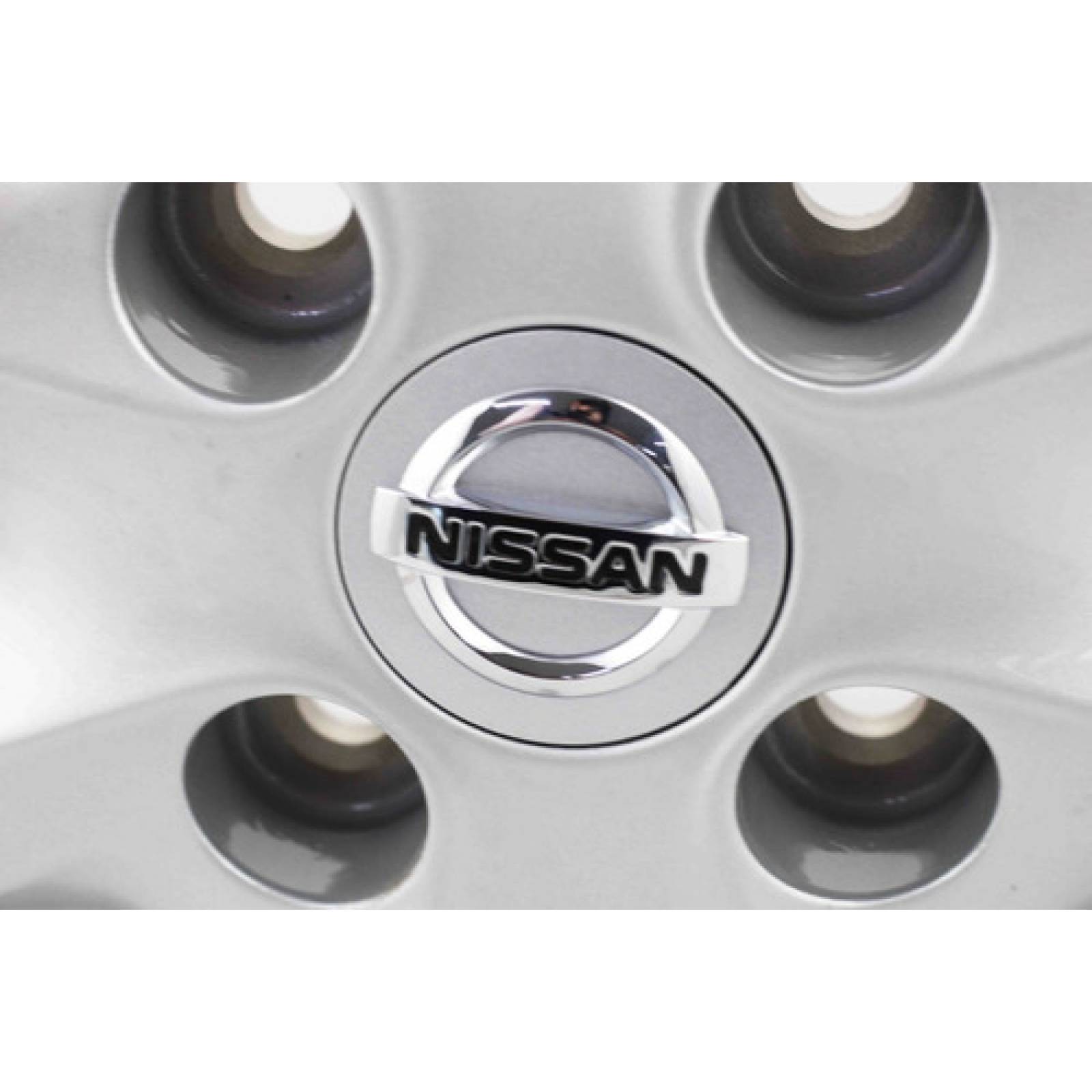 Rin Aluminio 15  Original Nissan March Versa 2010-2022