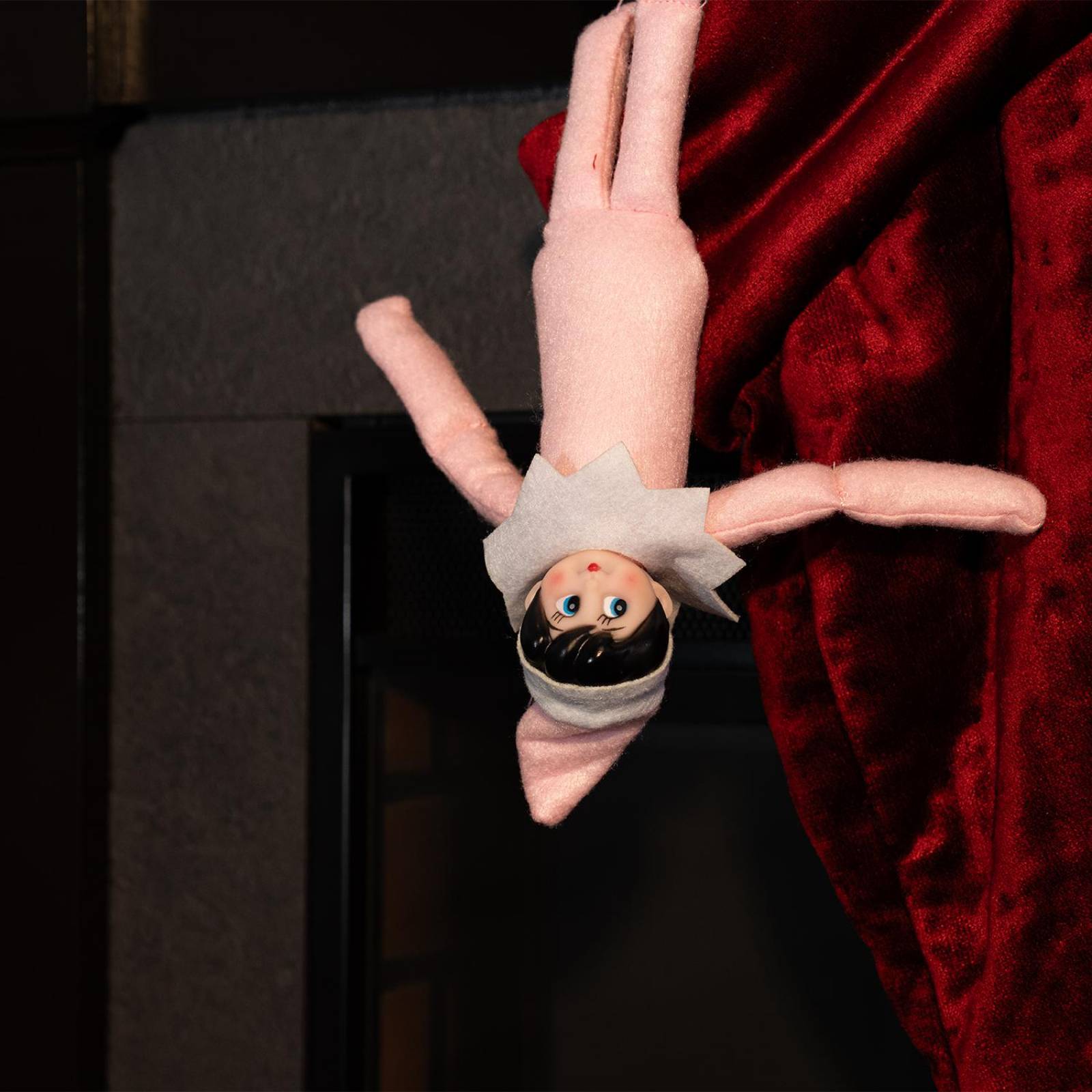 The Elf On My Shelf Tradición Navideña Elfo Travieso Se Porta Mal Rosa