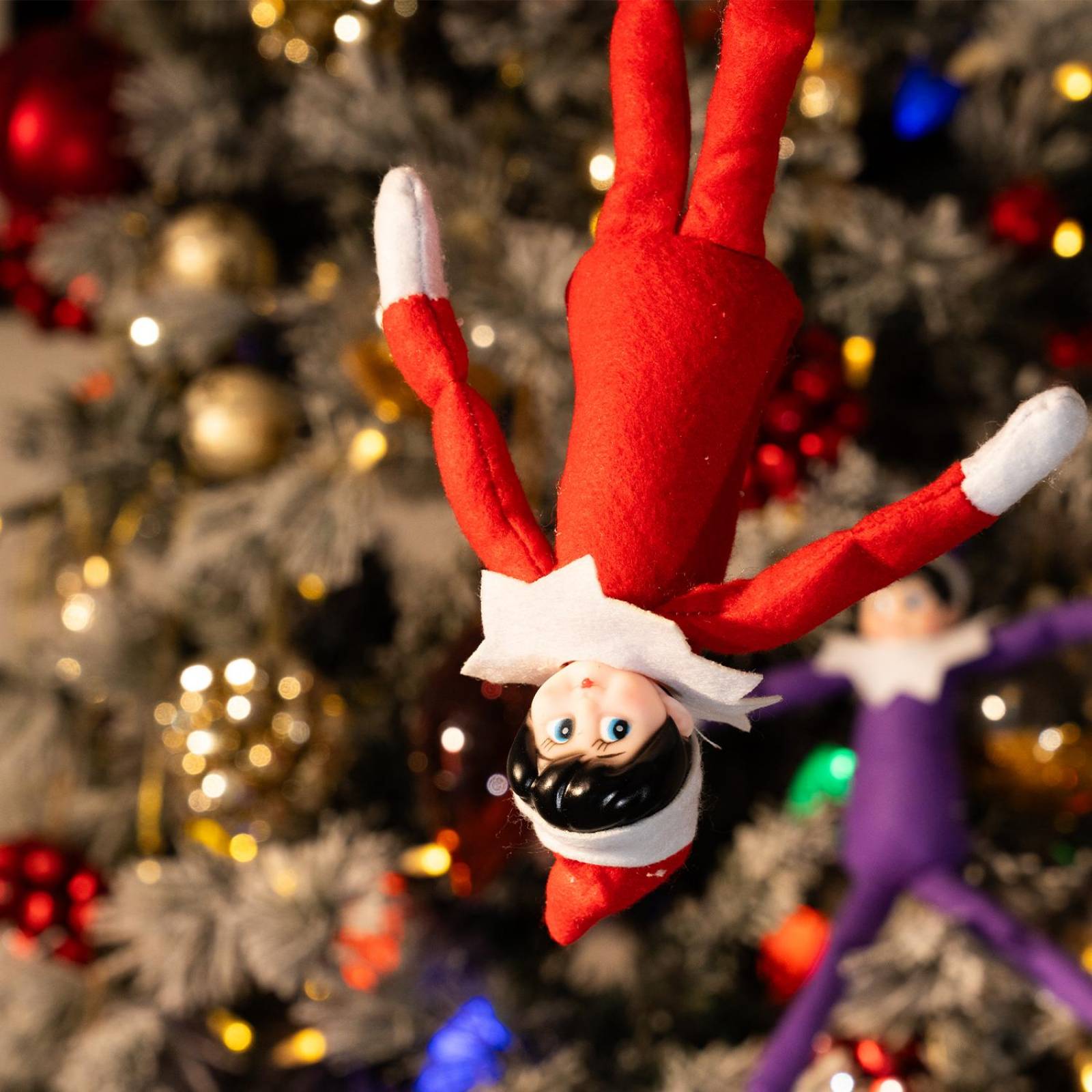 The Elf On My Shelf Tradición Navideña Elfo Travieso Se Porta Mal Rojo