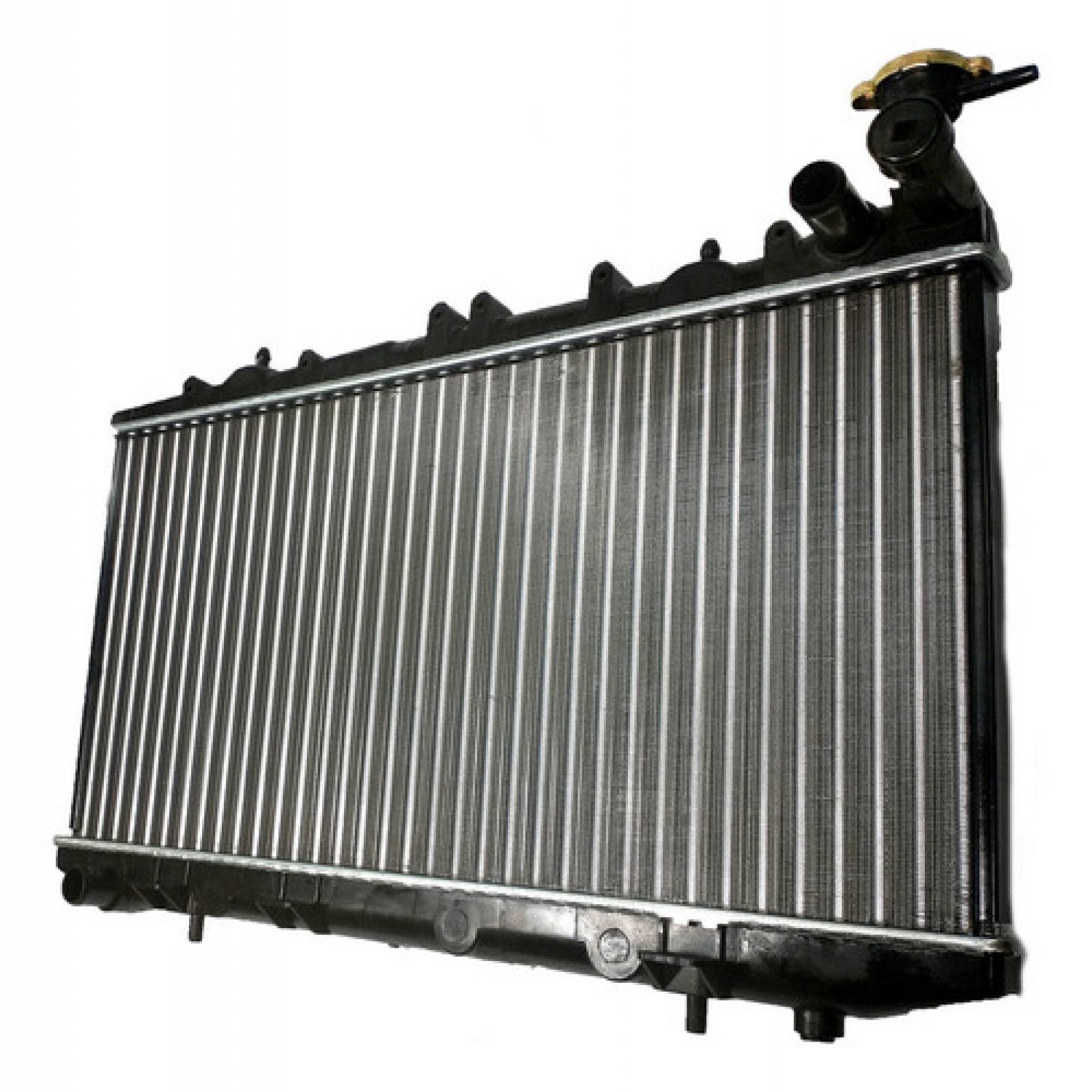 Radiador Nissan Lucino 1996 1997 1998 1999 2000 23 Mm