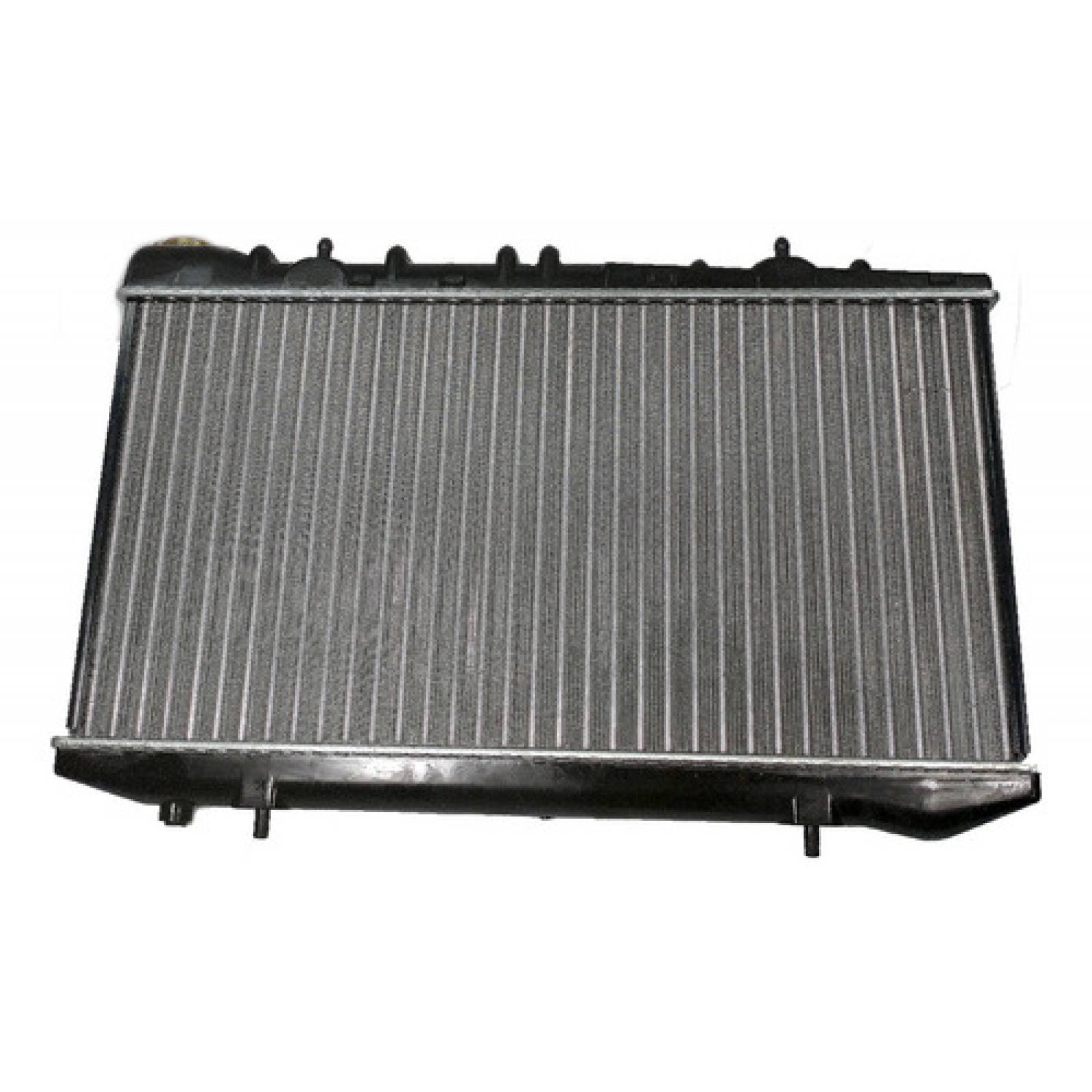 Radiador Nissan Lucino 1996 1997 1998 1999 2000 23 Mm