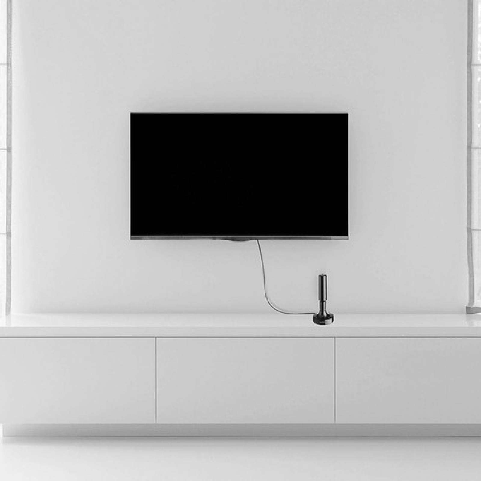 Antena compacta UHF con base de iman y booster de 20 dB