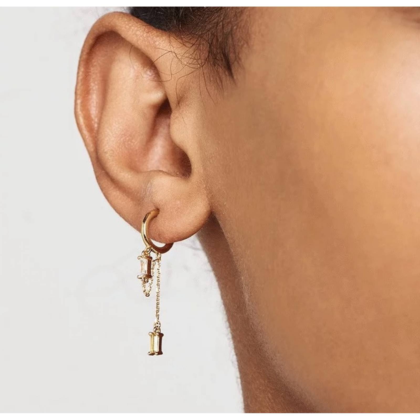 Aretes ARETIZE Cadena de Plata de Ley 925 Baño en Oro de 18k Zirconias  Dorado Mujer Unitalla + Caja de Regalo 