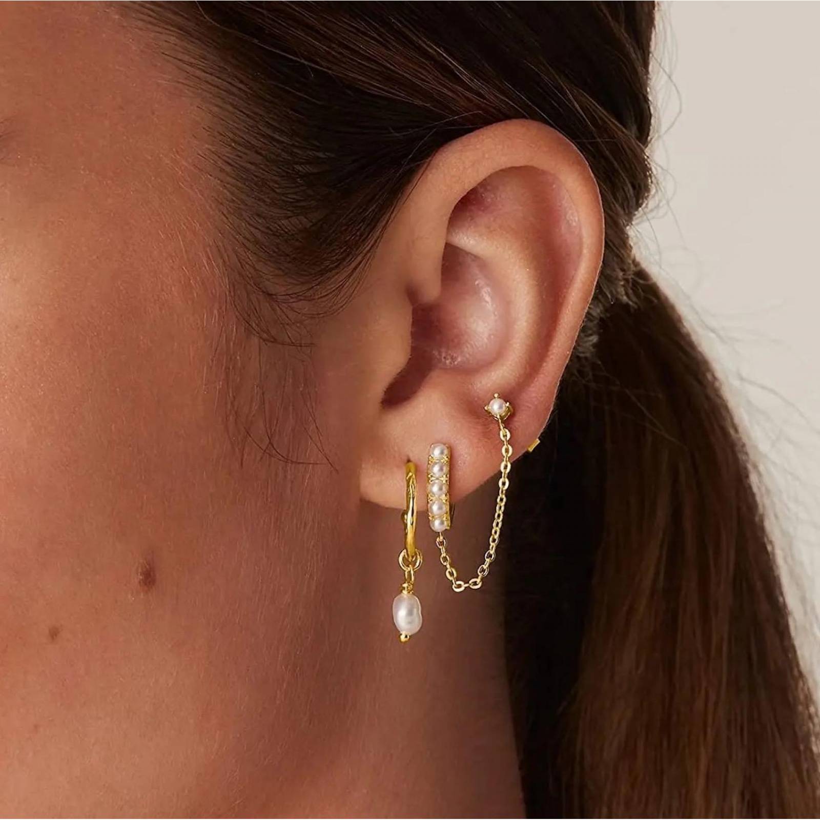 Piercing ARETIZE Cadena Ear cuff de Plata de Ley 925 Baño en Oro de 18k Perlas Dorado Mujer Unitalla + Caja de Regalo 