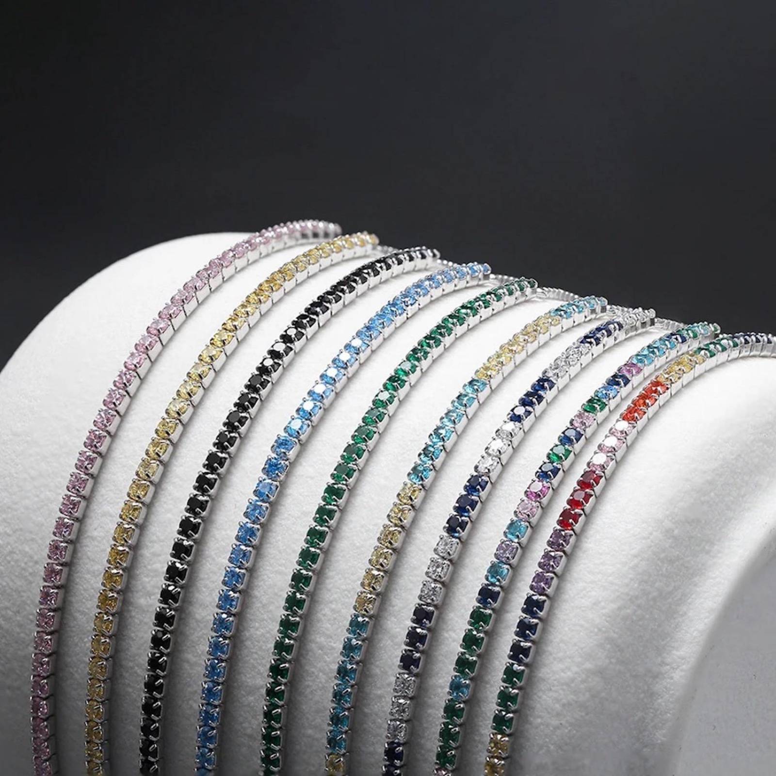 Pulsera ARETIZE Brazalete Tenis de Plata de Ley 925 Baño en Oro de 18k Zirconias Dorado Mujer Ajustable + Caja de 