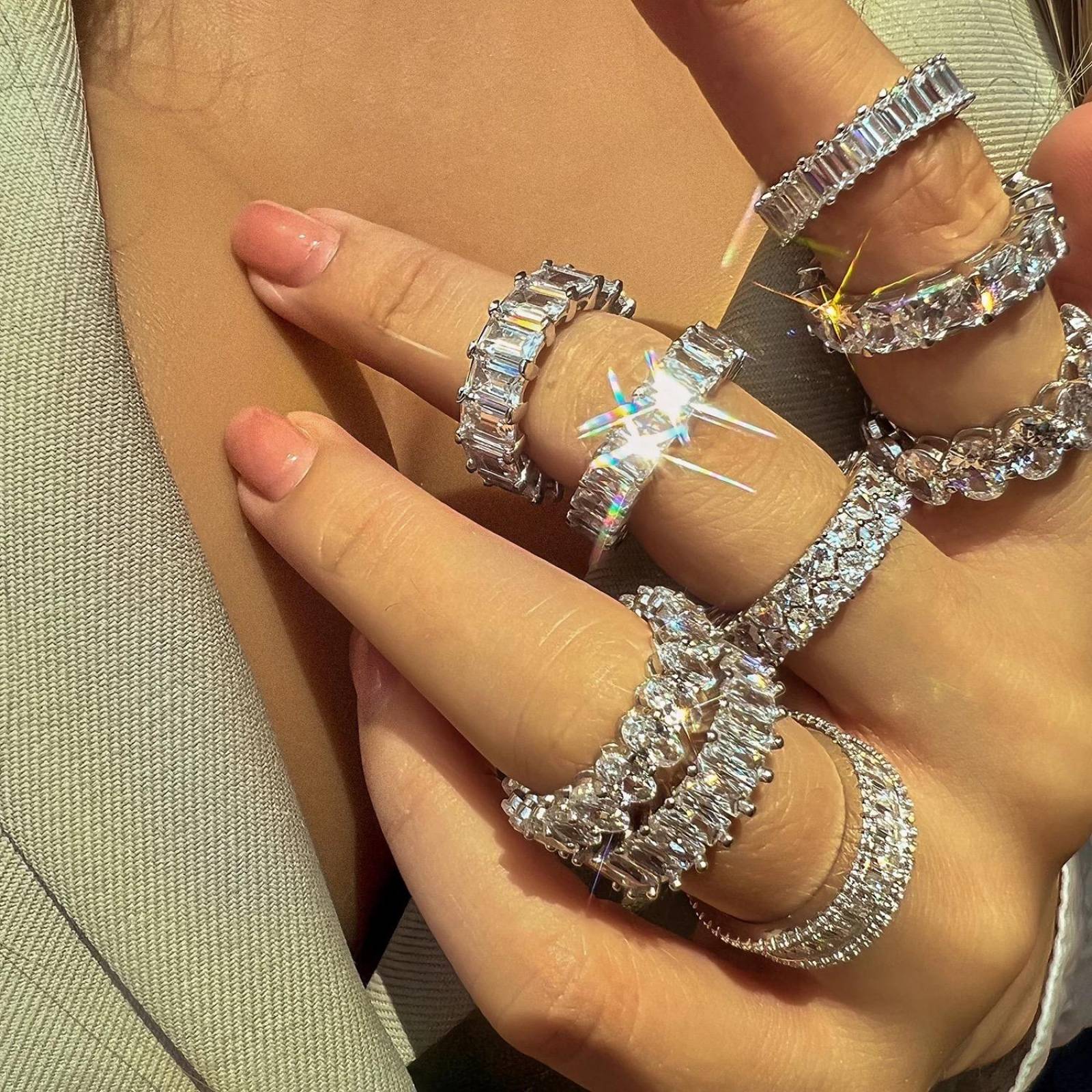 Anillo de Plata 925 Transparente Zirconias Grueso Talla 5 Plateado 9.0