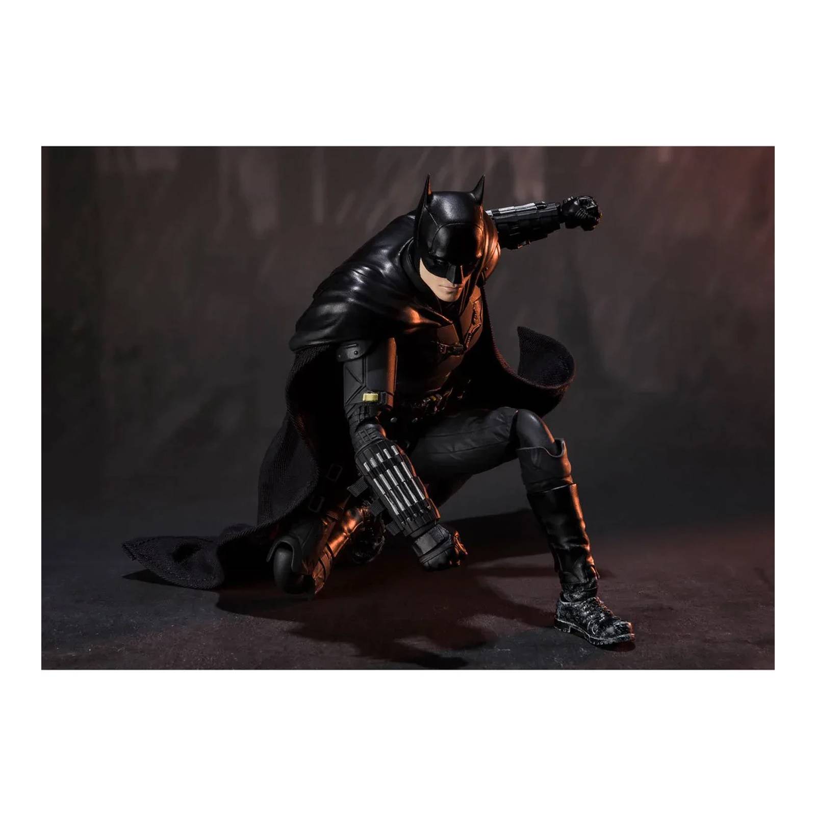 Figura Articulada Bandai S.H. FiguArts: Batman: The Batman