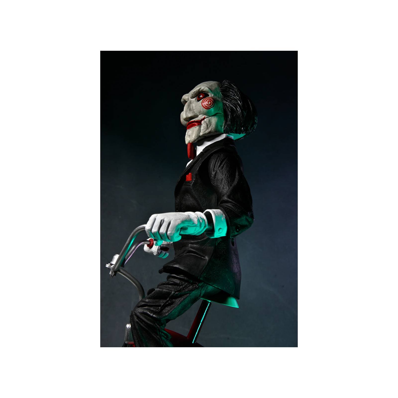 Figura Neca Saw - Billy en Triciclo con Sonido 12 Pulgadas