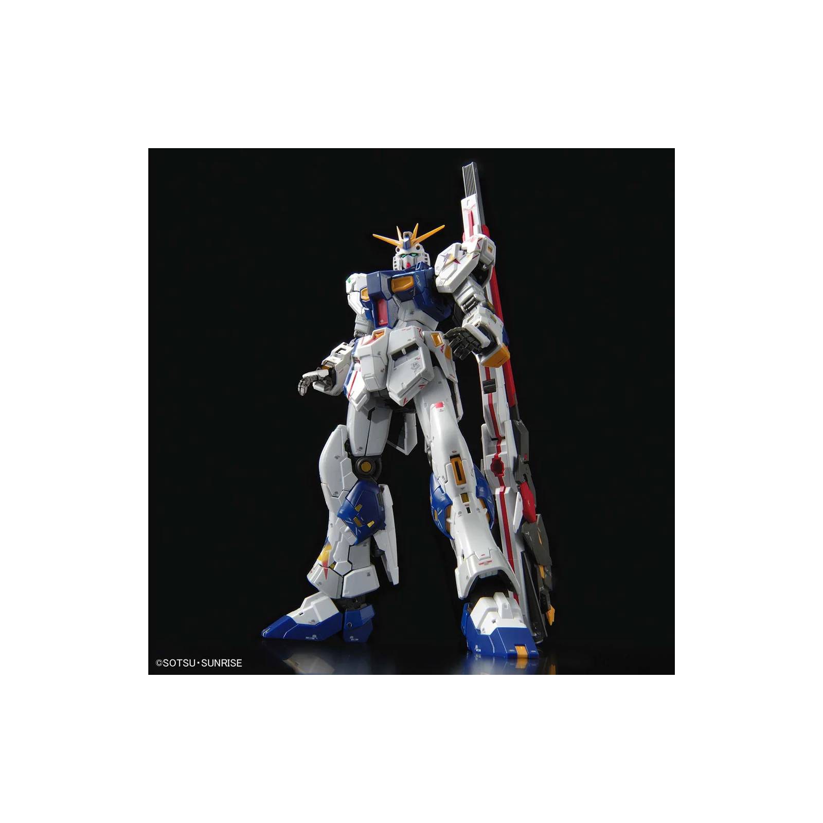 Bandai Armable - RG Escala 1/144 RX-93ff v Gundam
