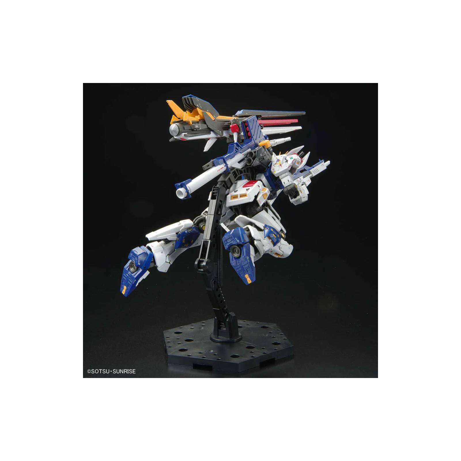 Bandai Armable - RG Escala 1/144 RX-93ff v Gundam