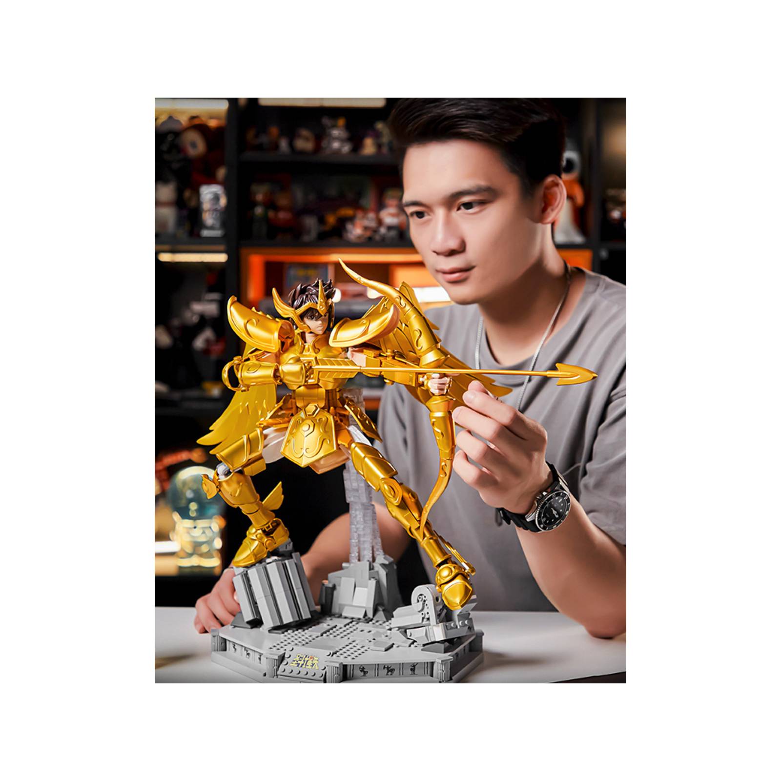 Figura Armable Saint Seiya Pantasy Sagitario Gold Archer Re1