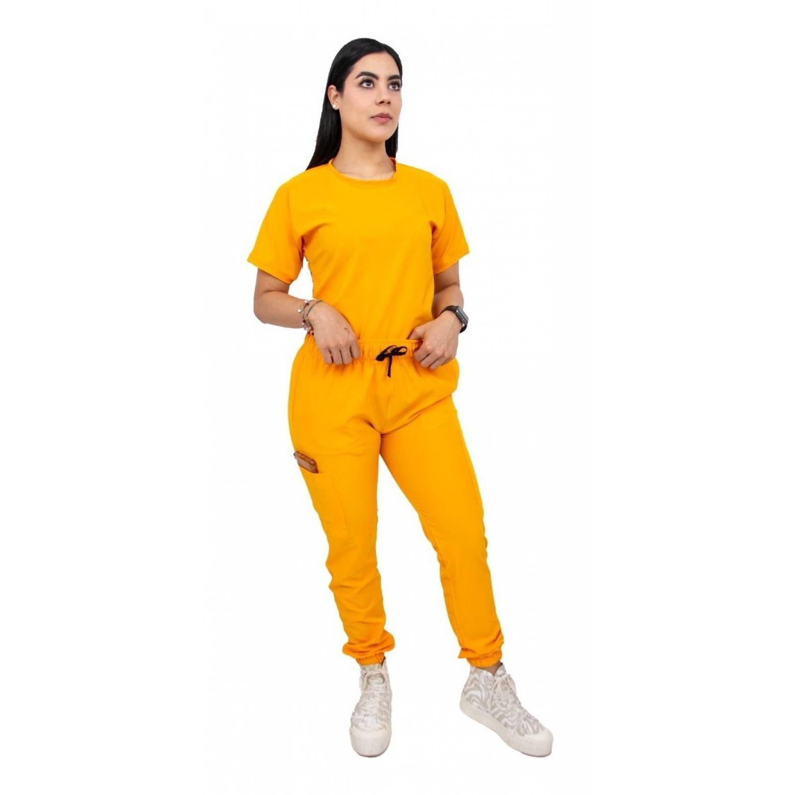Uniforme Quirúrgico Stretch Amarillo Antifluidos Mujer Jogger Scrubs del Cupatitzio