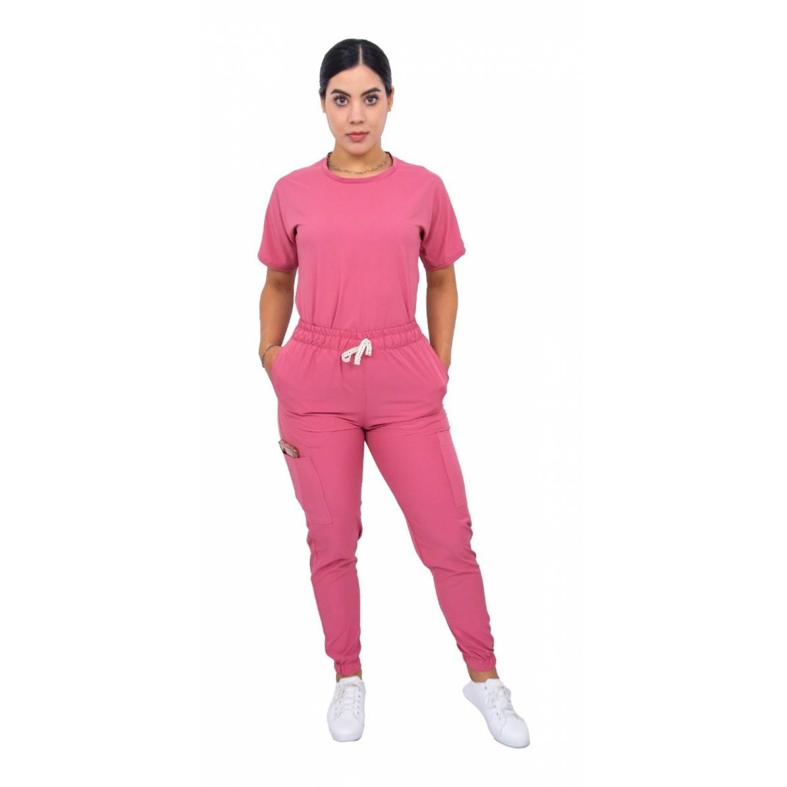 Uniforme Quirúrgico Stretch Palo de Rosa Antifluidos Mujer Jogger Scrubs del Cupatitzio