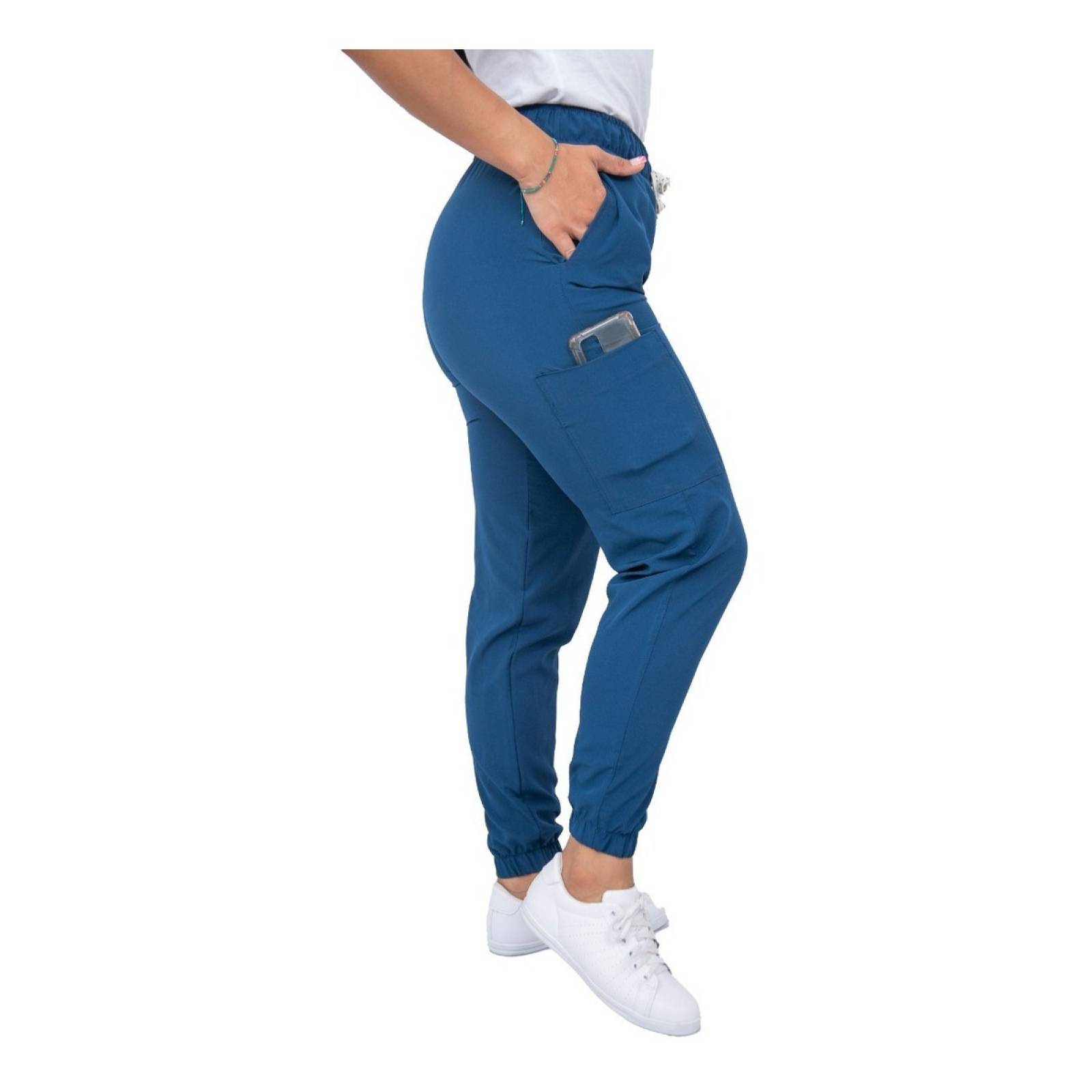 Uniforme Quirúrgico Stretch Azul Petróleo Antifluidos Mujer Jogger Scrubs del Cupatitzio