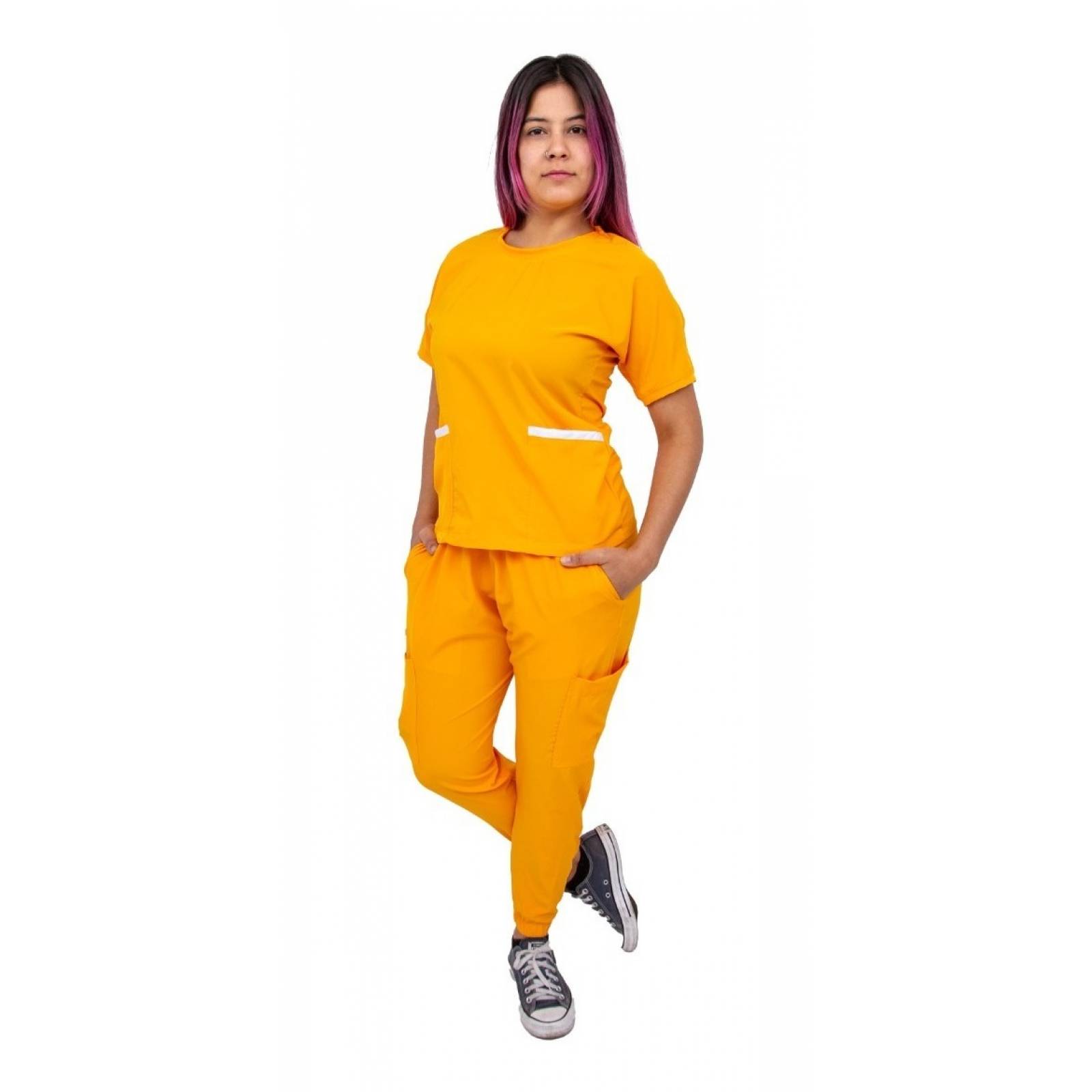 Uniforme Quirúrgico Stretch Antifluidos Morado Mujer Jogger