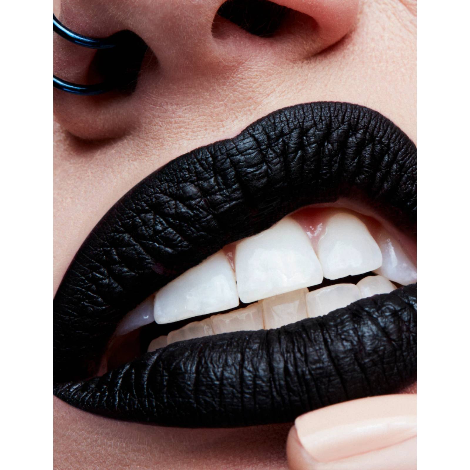 Gloss MAC Retro Matte Lipcolour Caviar