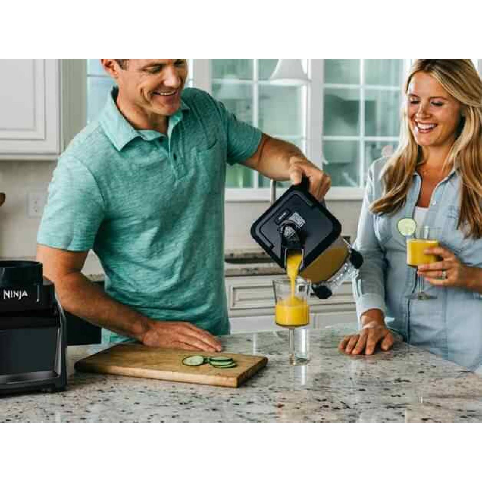 Licuadora Ninja DUO CT641 7 programas, 1200 watts, 2 en 1, 1 vaso 