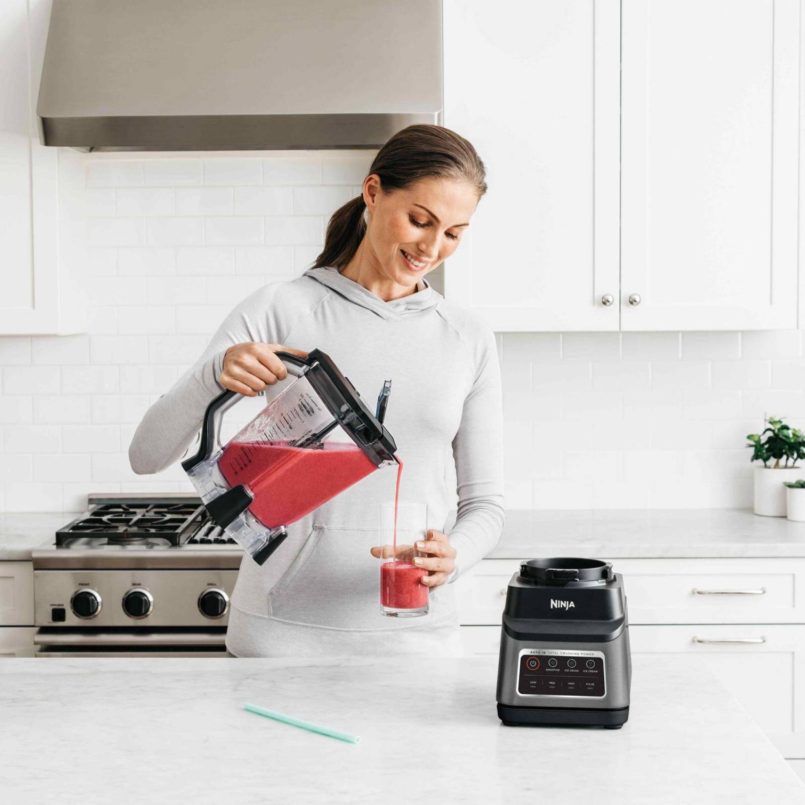 Licuadora Ninja Professional-Plus BN701 3 programas inteligentes, 2.1L, 1.3 hp, gris 