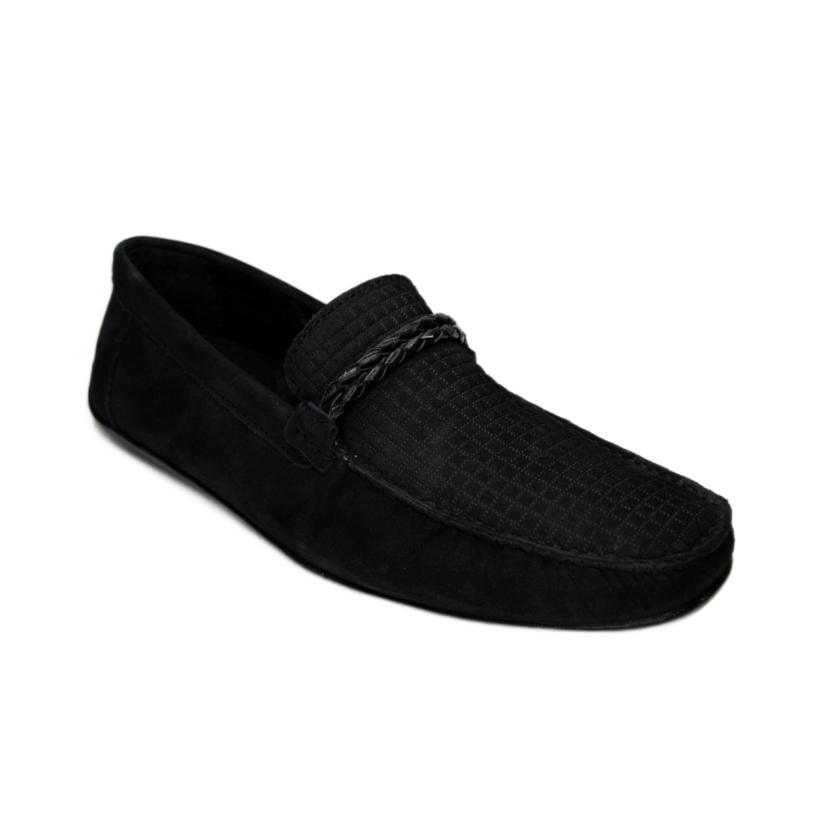 Zapatos ante negro hombre sales