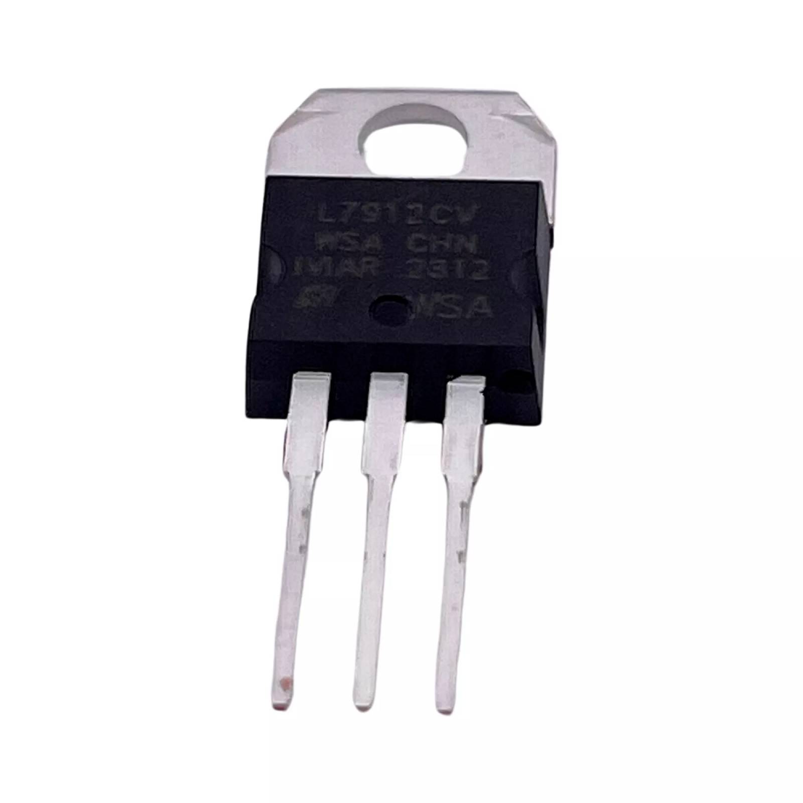 Reguladores de Voltaje Negativo L79XXCV en Encapsulado TO-220.