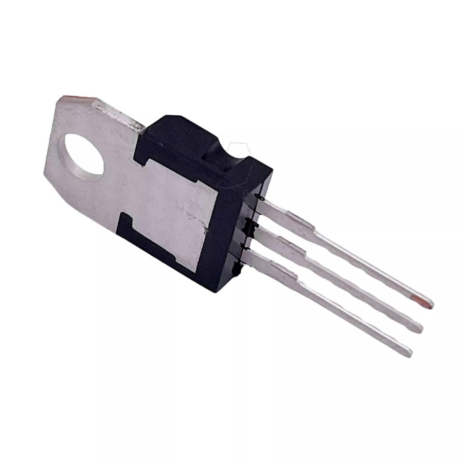 Reguladores de Voltaje Negativo L79XXCV en Encapsulado TO-220.