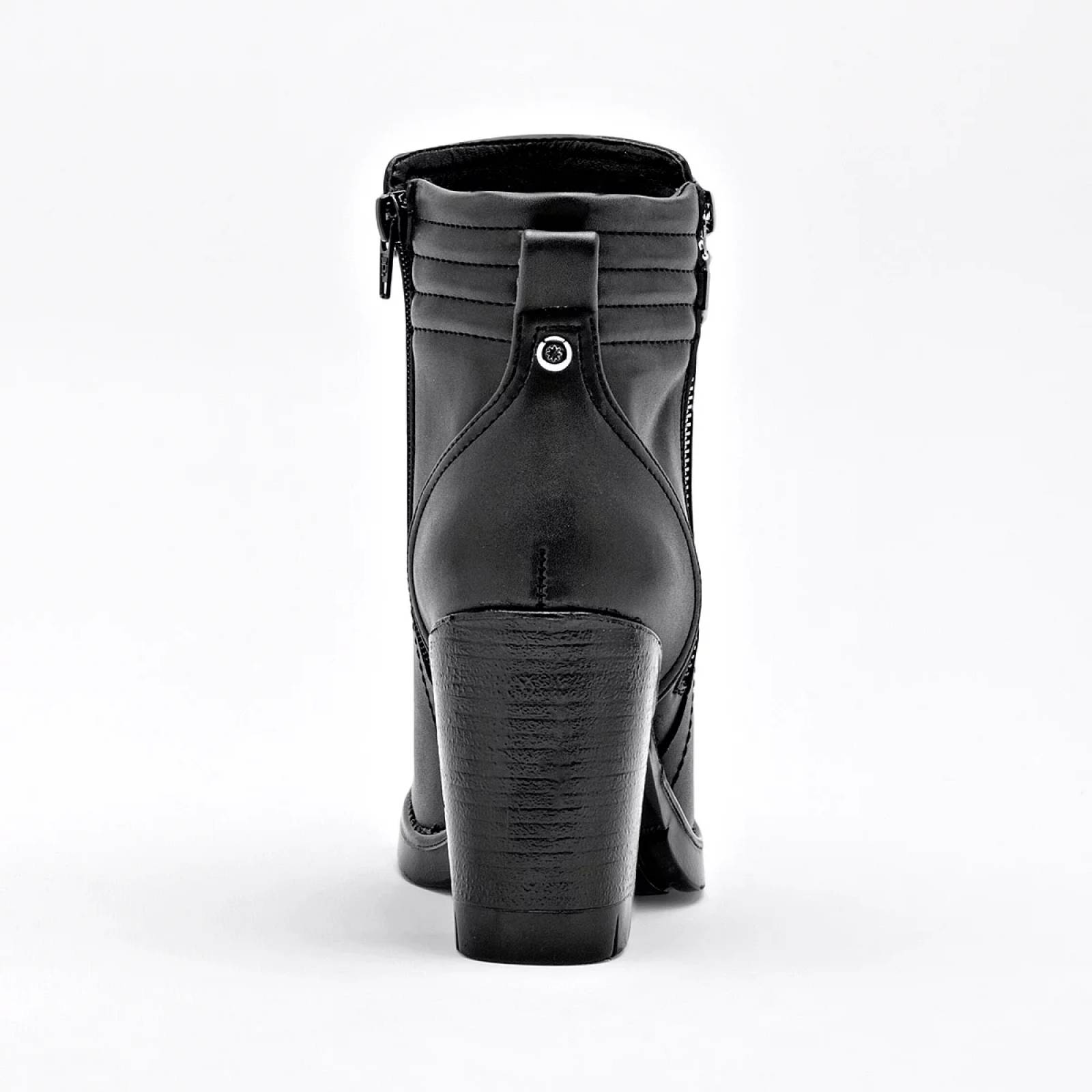 BOTA CON CIERRE Y PLATAFORMA Para Mujer Moramora 1063070, Color Negro CE V7