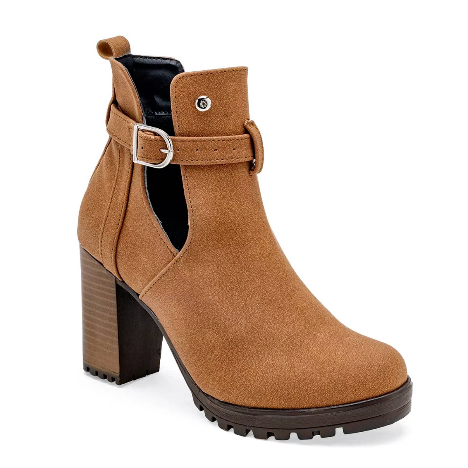 BOTA GAMUZA CON HEBILLA Para Mujer Moramora 2011042, Color CAMEL CE V7