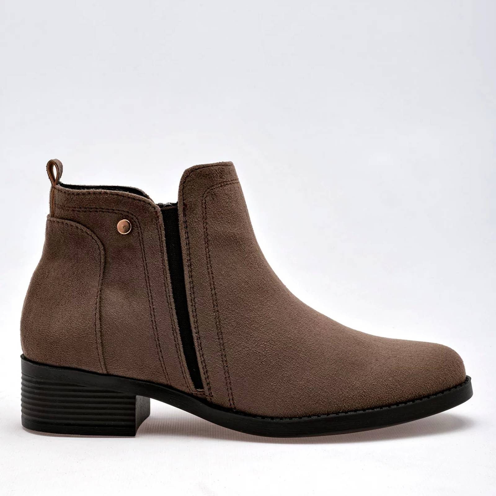 BOTIN GAMUZA TACON CUADRADO Para Mujer Step gio 1100, Color CAMEL CE V7