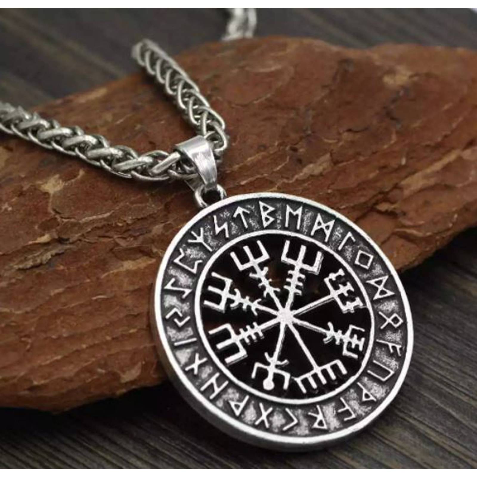 Dije Runas Brújula Vikinga Vegvisir Nórdico Acero Cadena