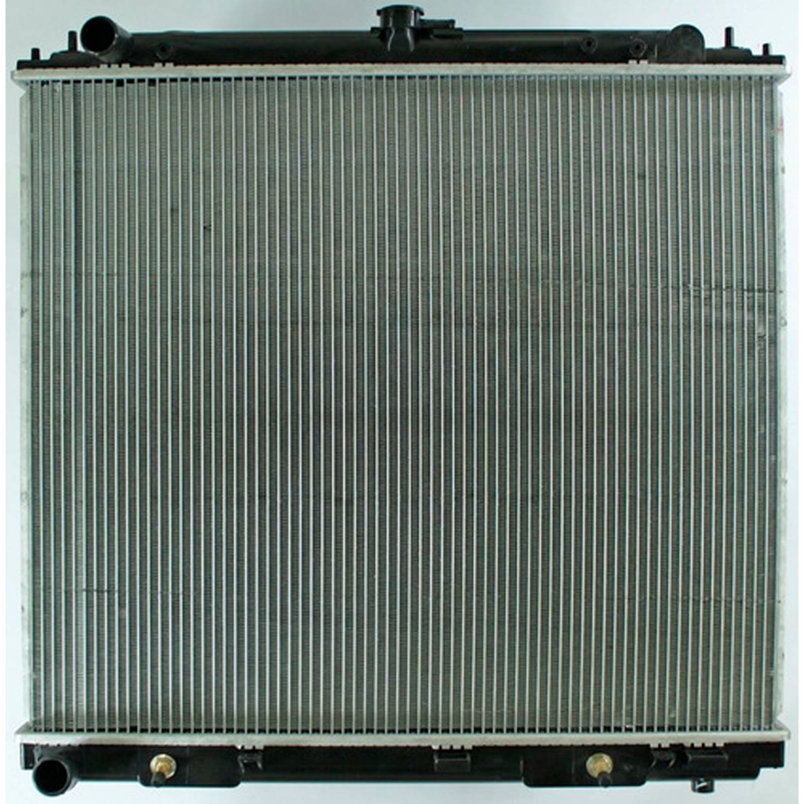 Radiador Nissan Frontier 2.5L L4 2005 2006 2007 2008 2009 2010 2011 2012 2013 2014 2015 2016 2017 2018 2019