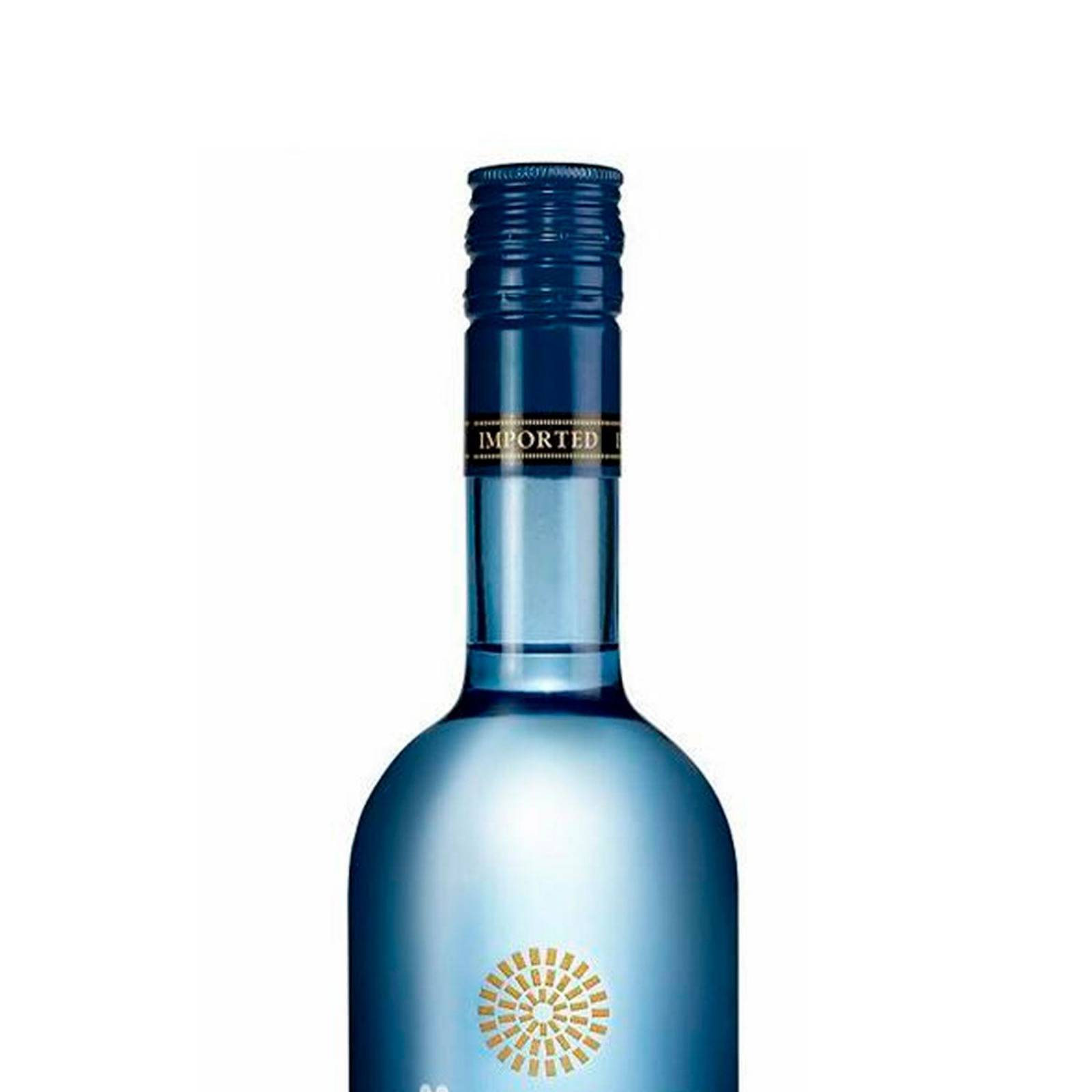 Caja de 12 Vodka Gotland 750 ml 