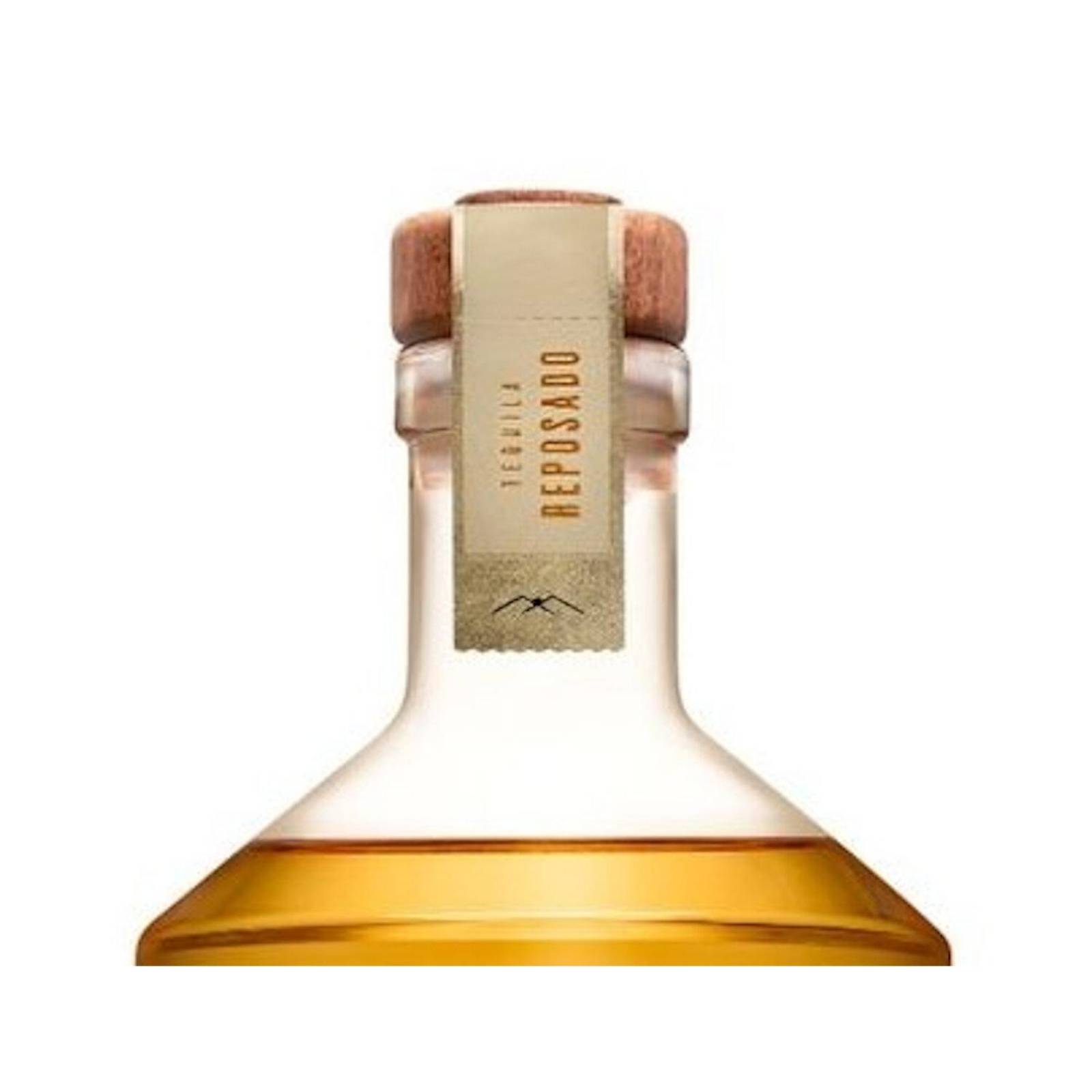 Tequila Volcan De Mi Tierra Reposado 750 ml 